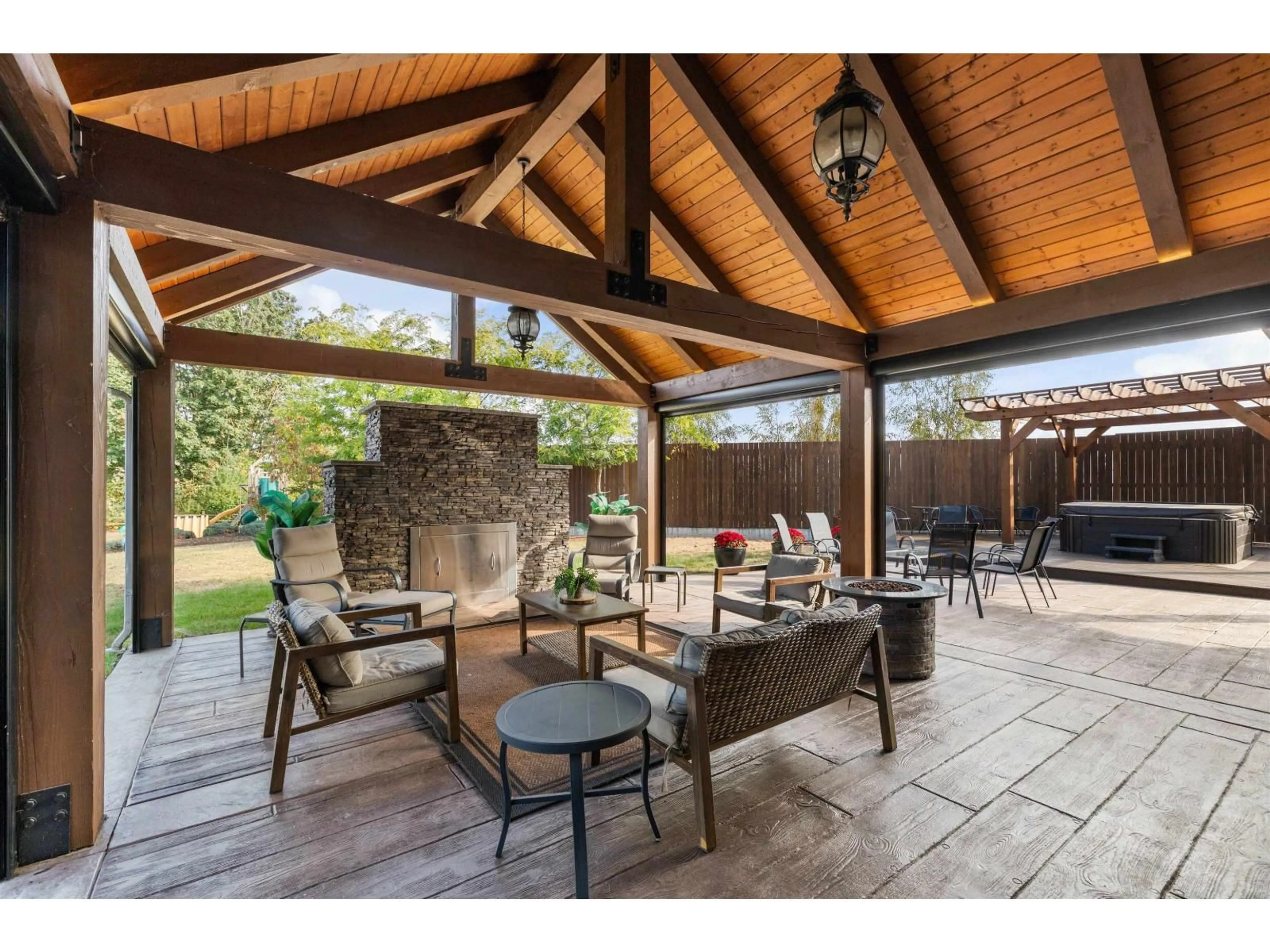 Patio, unknown for 34247 FARMER ROAD, Abbotsford British Columbia V2S4N2