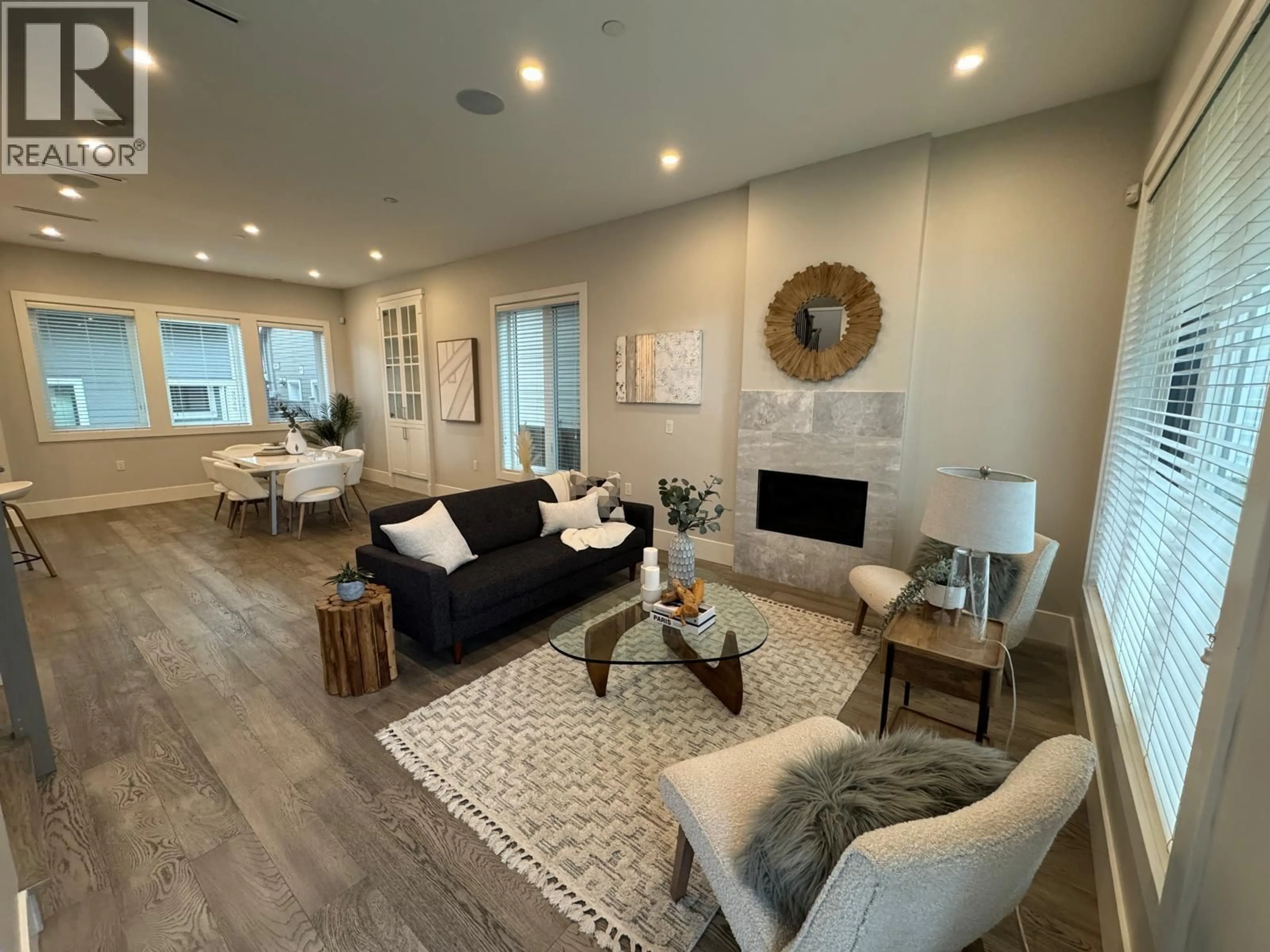 Living room with furniture, unknown for 3345 PARKER STREET, Vancouver British Columbia V5K2W1