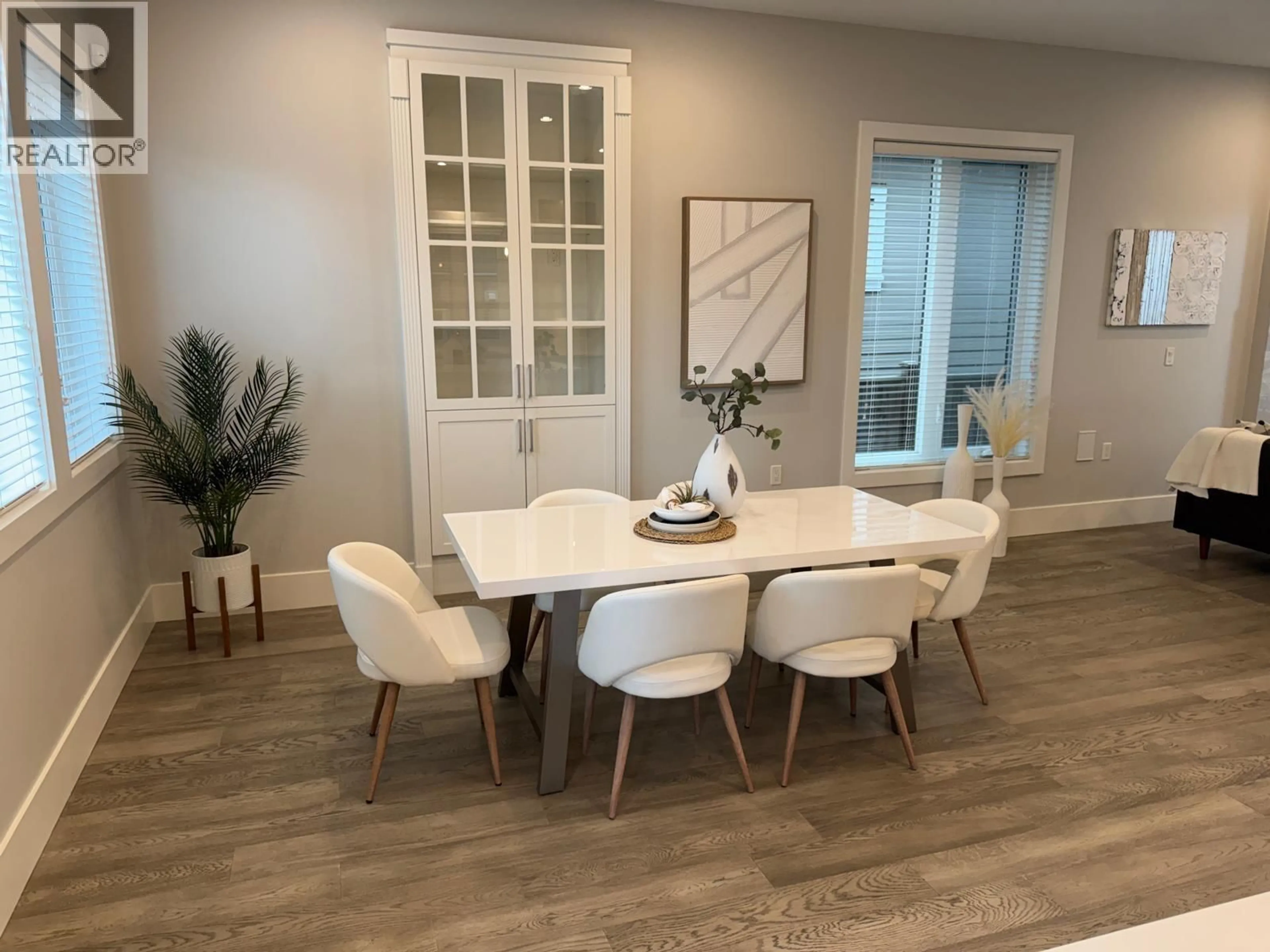 Dining room, wood/laminate floor for 3345 PARKER STREET, Vancouver British Columbia V5K2W1