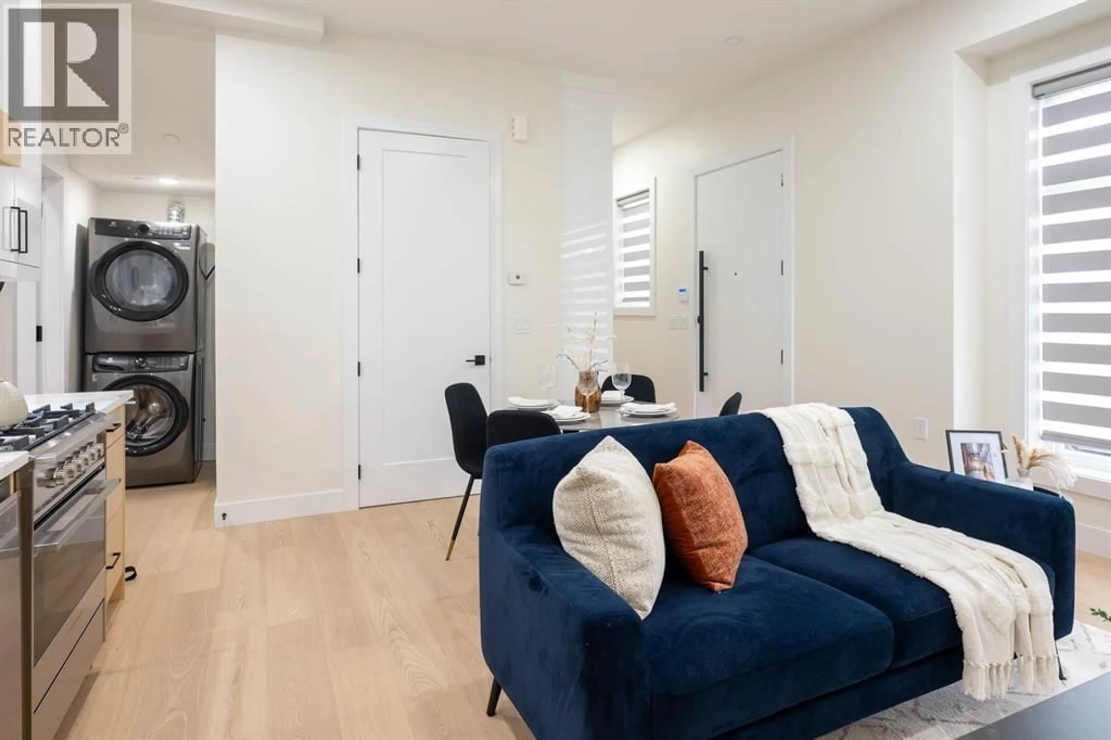 Living room with furniture, unknown for 2 - 4874 LANARK STREET, Vancouver British Columbia V5N3S2
