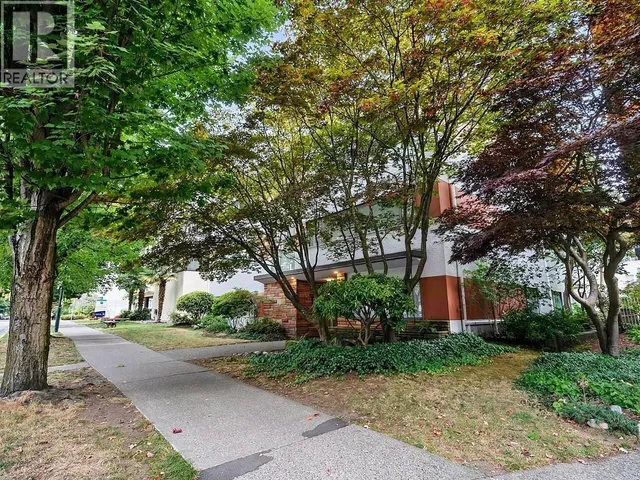 105 - 1879 BARCLAY STREET, Vancouver 3