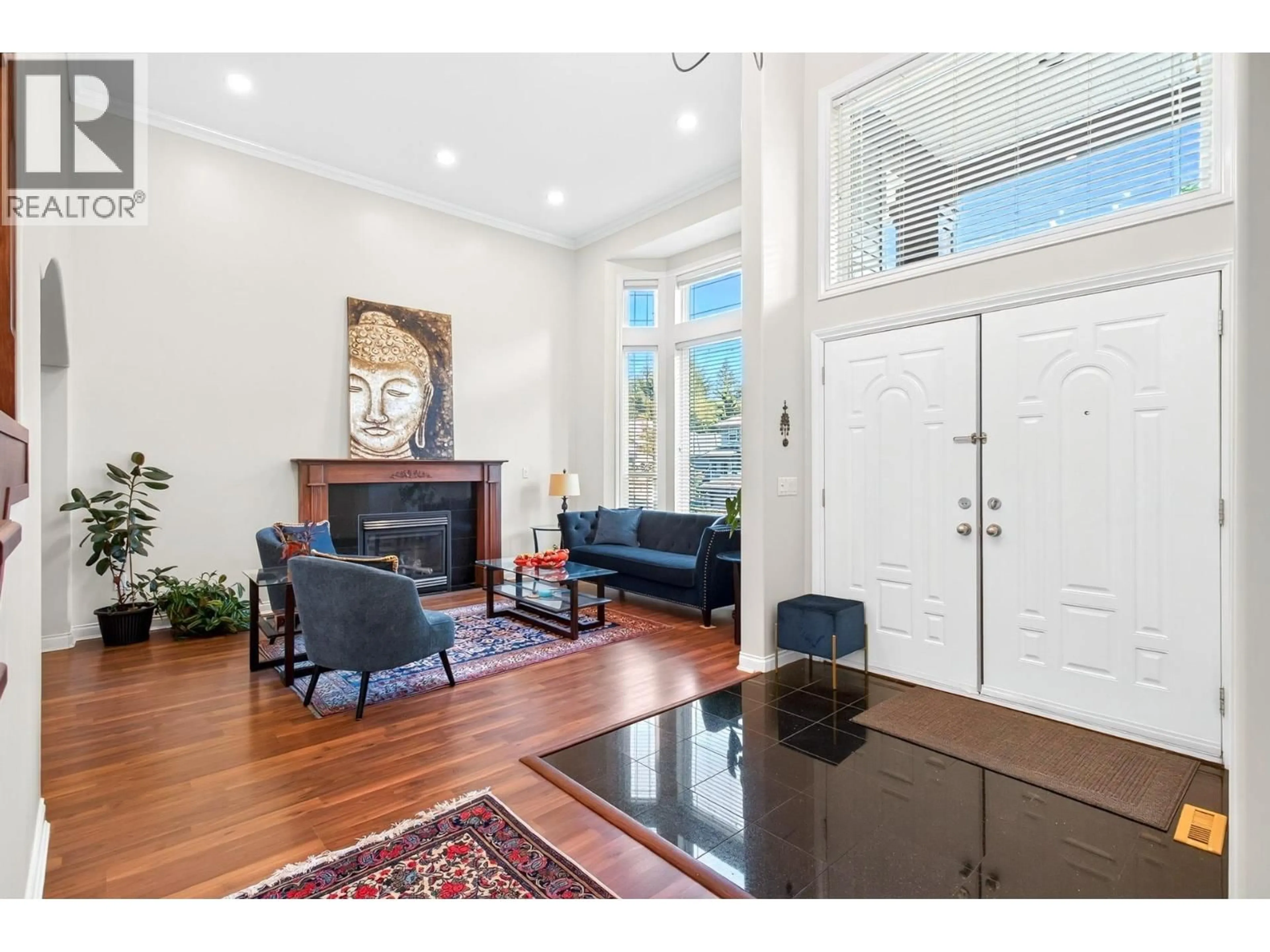 Indoor entryway for 2020 PARKWAY BOULEVARD, Coquitlam British Columbia V3E3N2