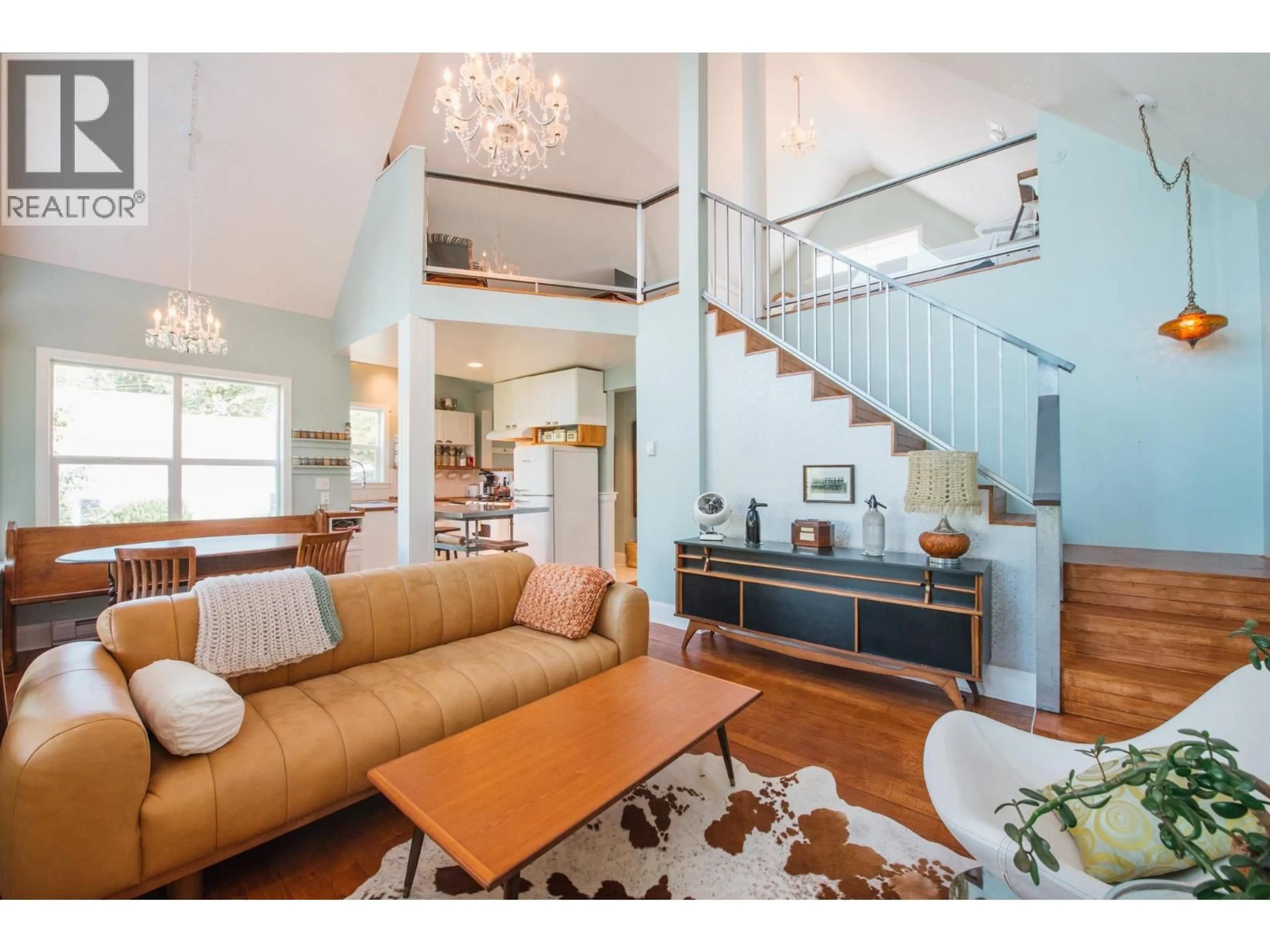 Living room with furniture, unknown for 4981 GEER ROAD, Sechelt British Columbia V7Z0B9