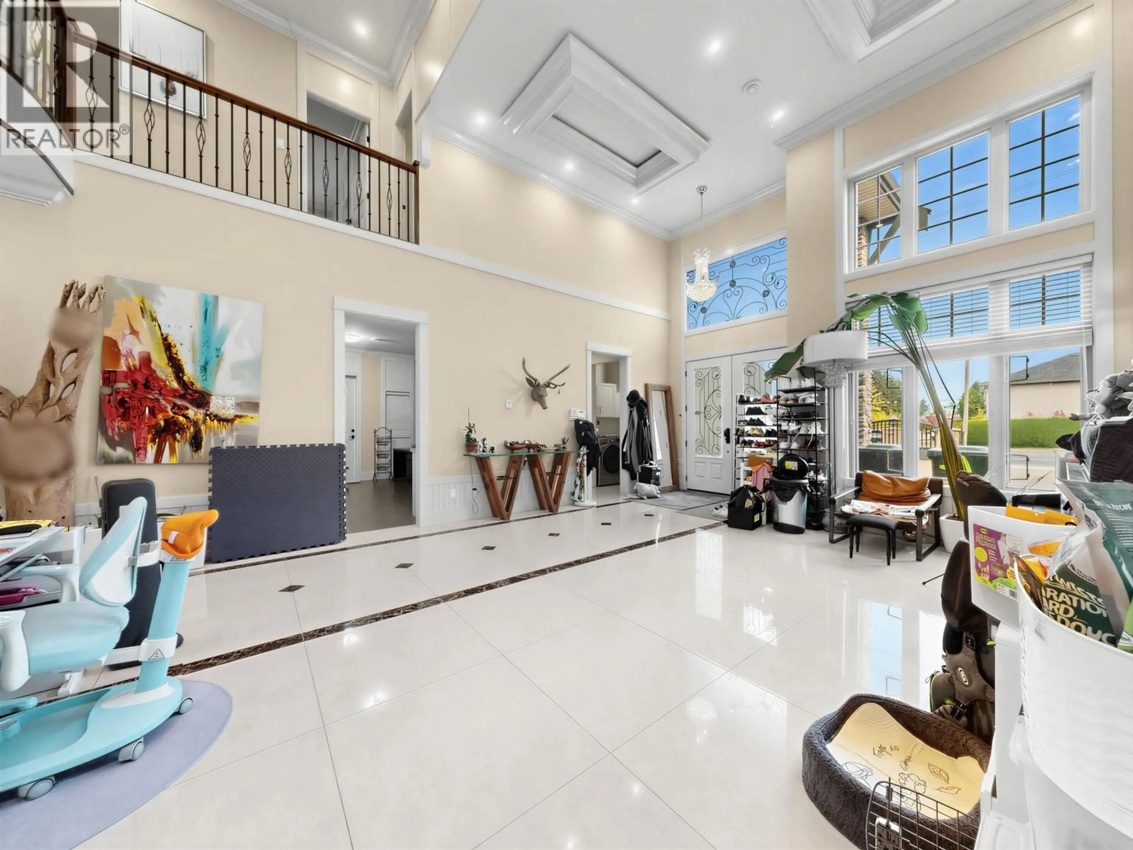 Indoor foyer for 5260 FRANCIS ROAD, Richmond British Columbia V7C1K3