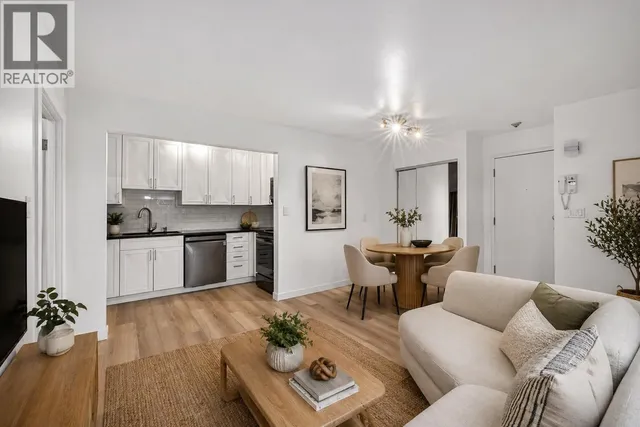 101 - 8645 OSLER STREET, Vancouver 3