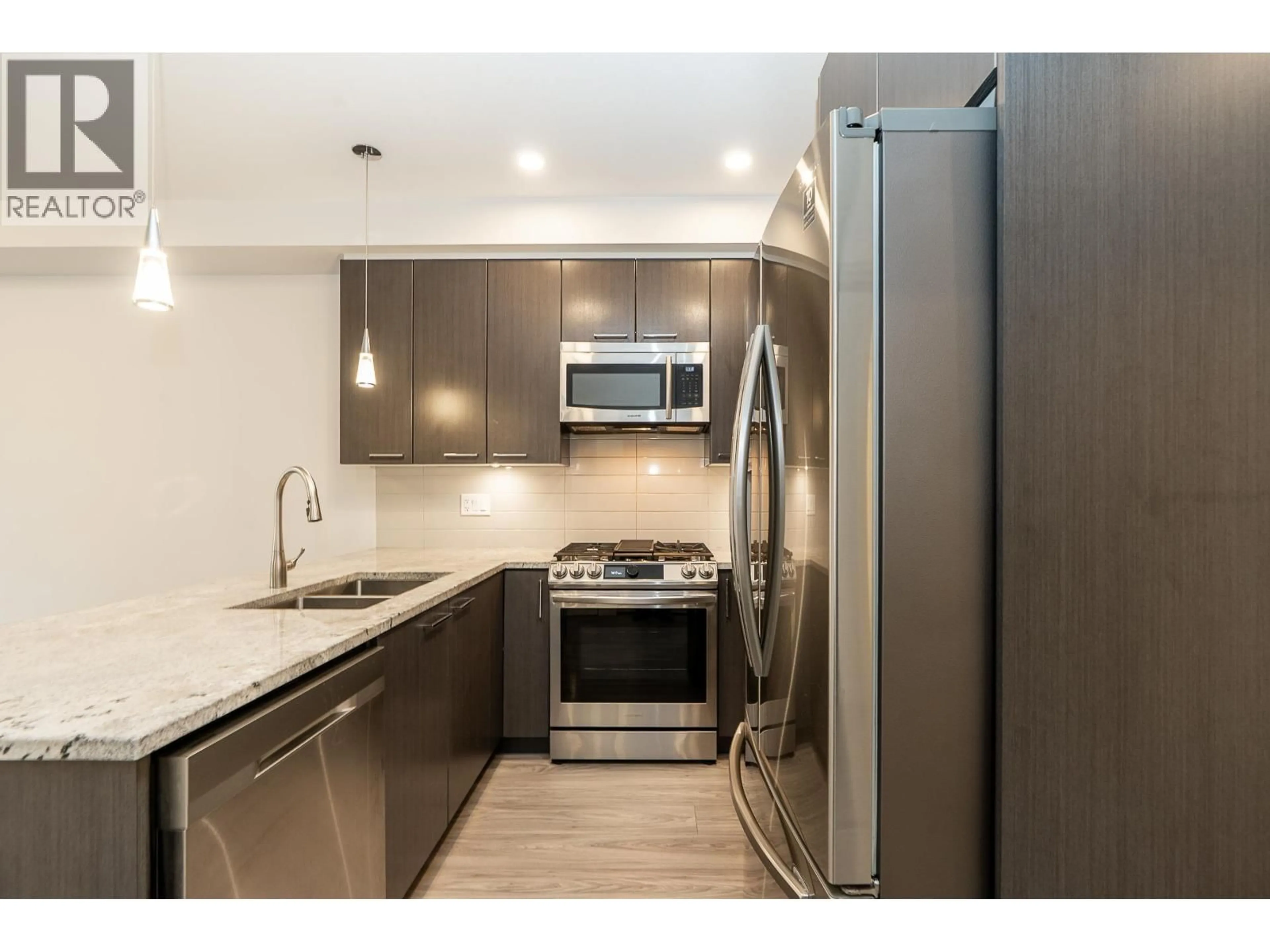 Standard kitchen, unknown for 208 - 2356 WELCHER AVENUE, Port Coquitlam British Columbia V3C1X6