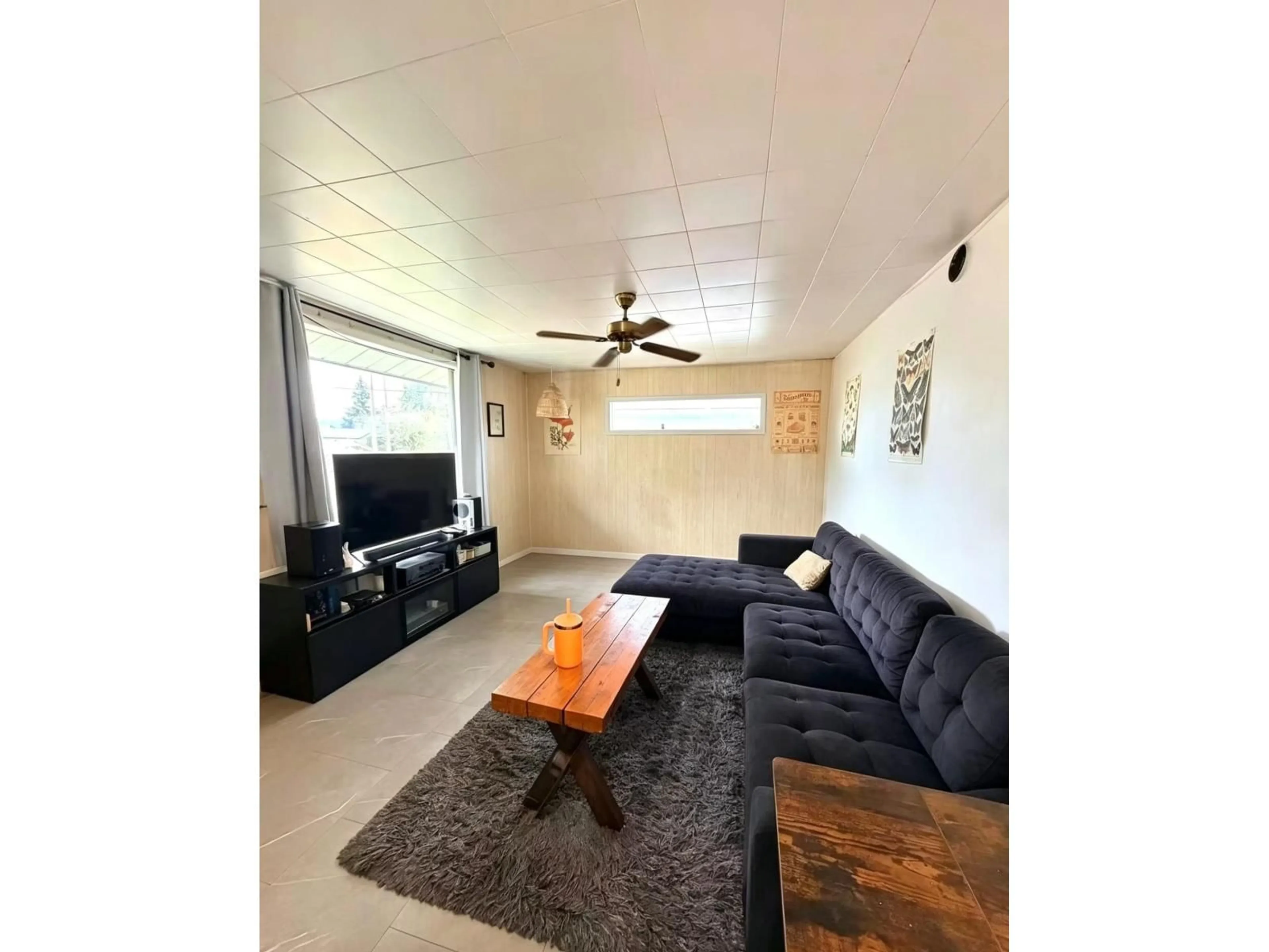 Living room with furniture, unknown for 626 HUDSON BAY STREET, Hope British Columbia V0X1L4