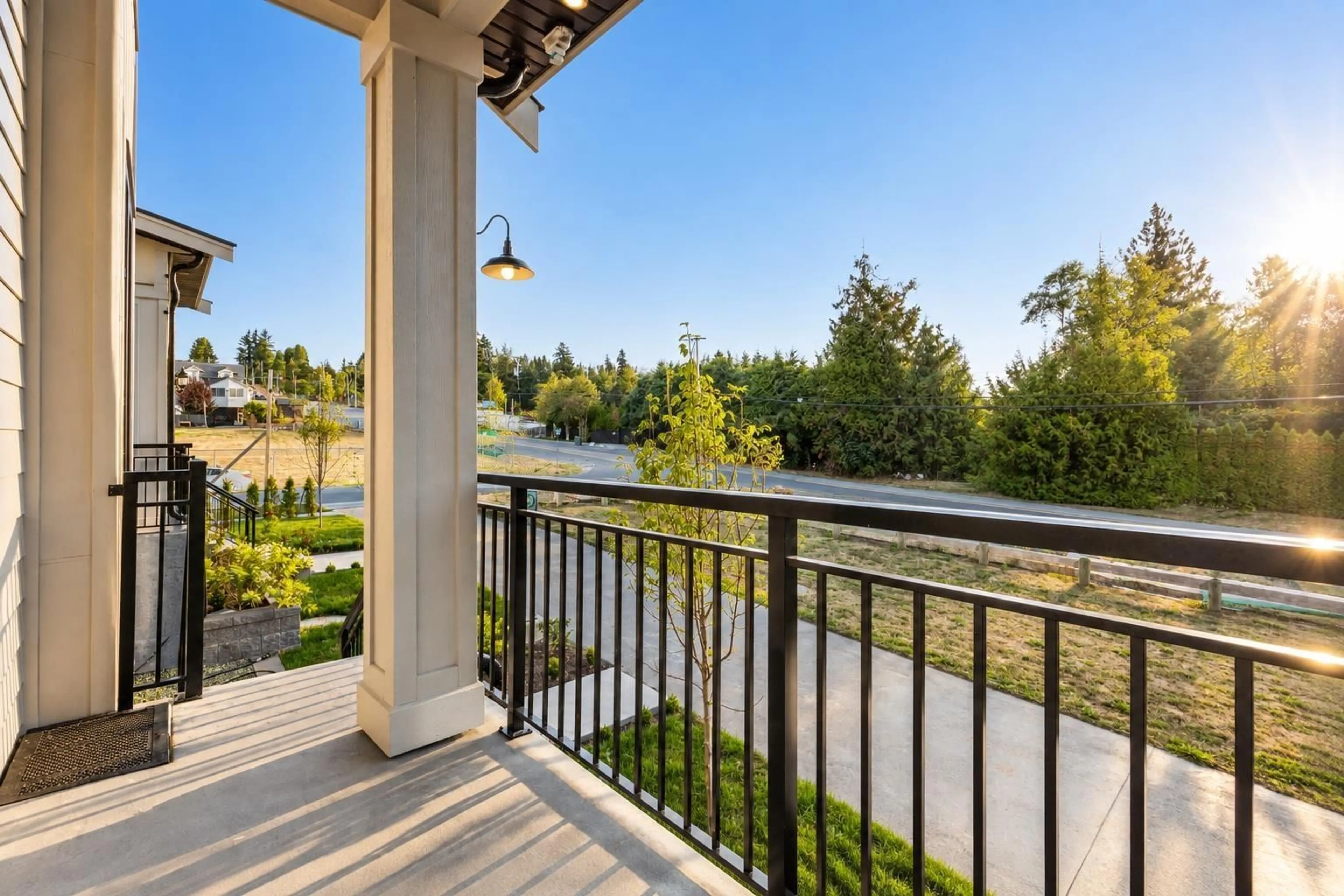 Patio, water/lake/river/ocean view for 1491 168 STREET, Surrey British Columbia V3S9M4