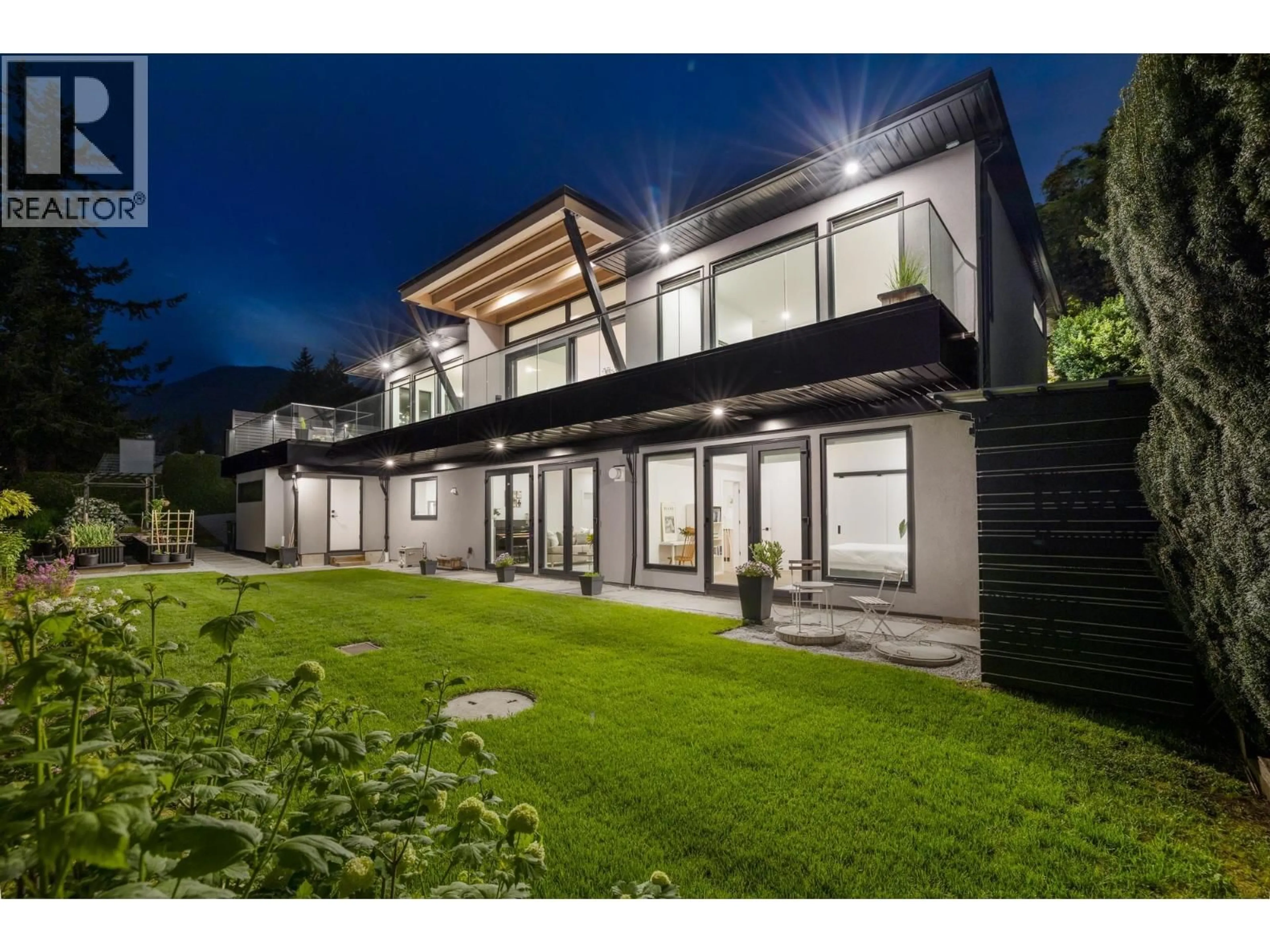 Unknown for 255 SANDRINGHAM CRESCENT, North Vancouver British Columbia V7N2R7