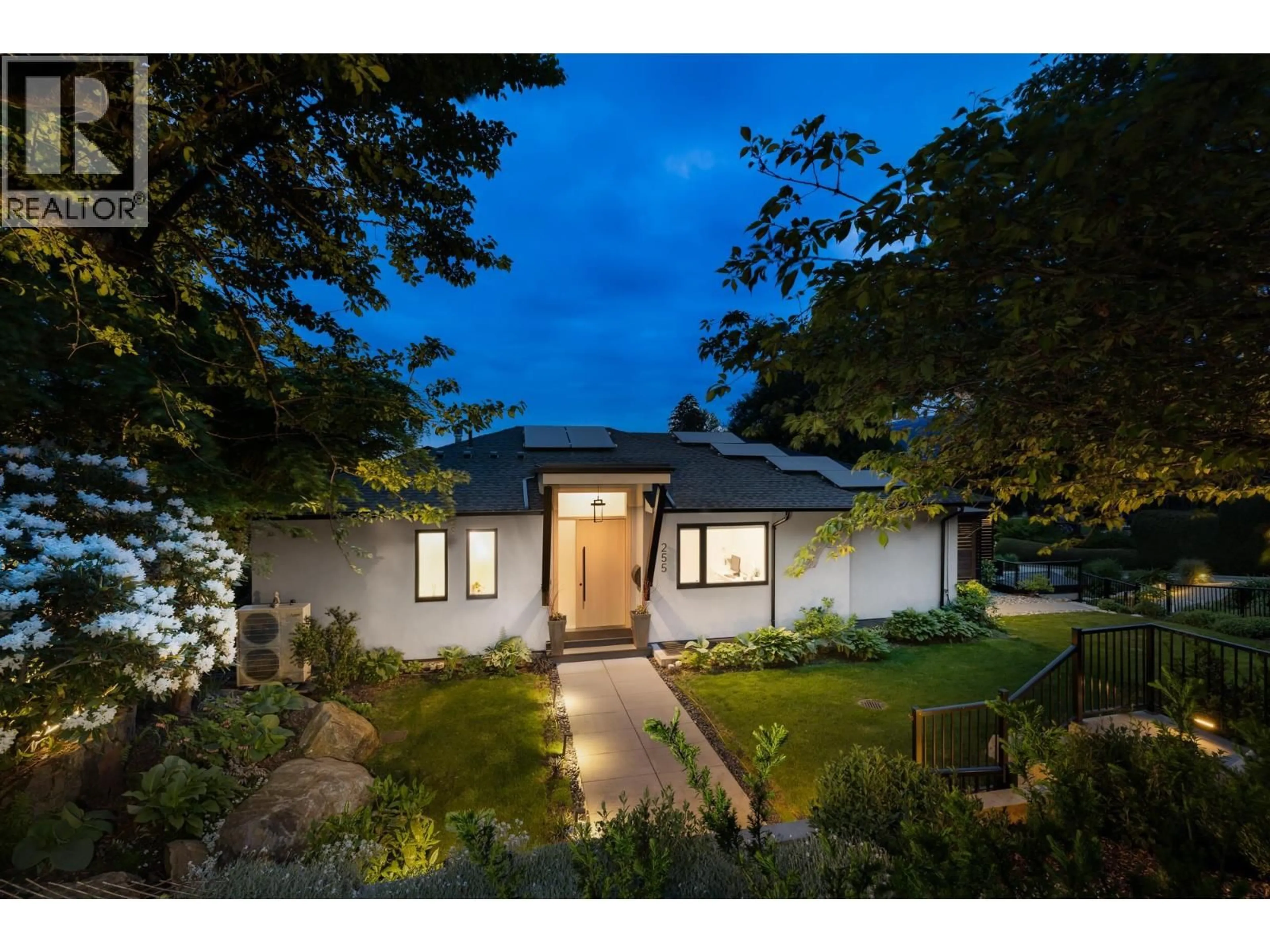 Unknown for 255 SANDRINGHAM CRESCENT, North Vancouver British Columbia V7N2R7