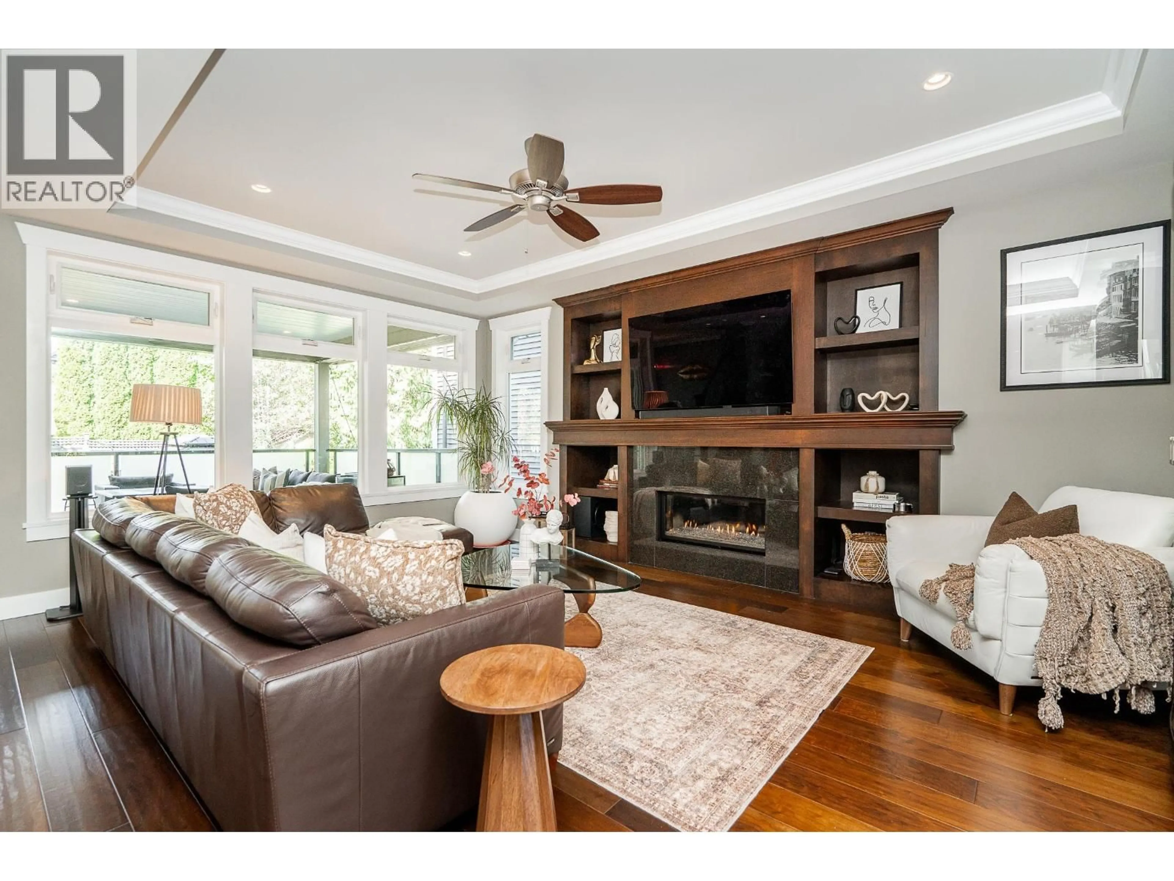 Living room with furniture, wood/laminate floor for 3353 MASON AVENUE, Coquitlam British Columbia V3B7M9