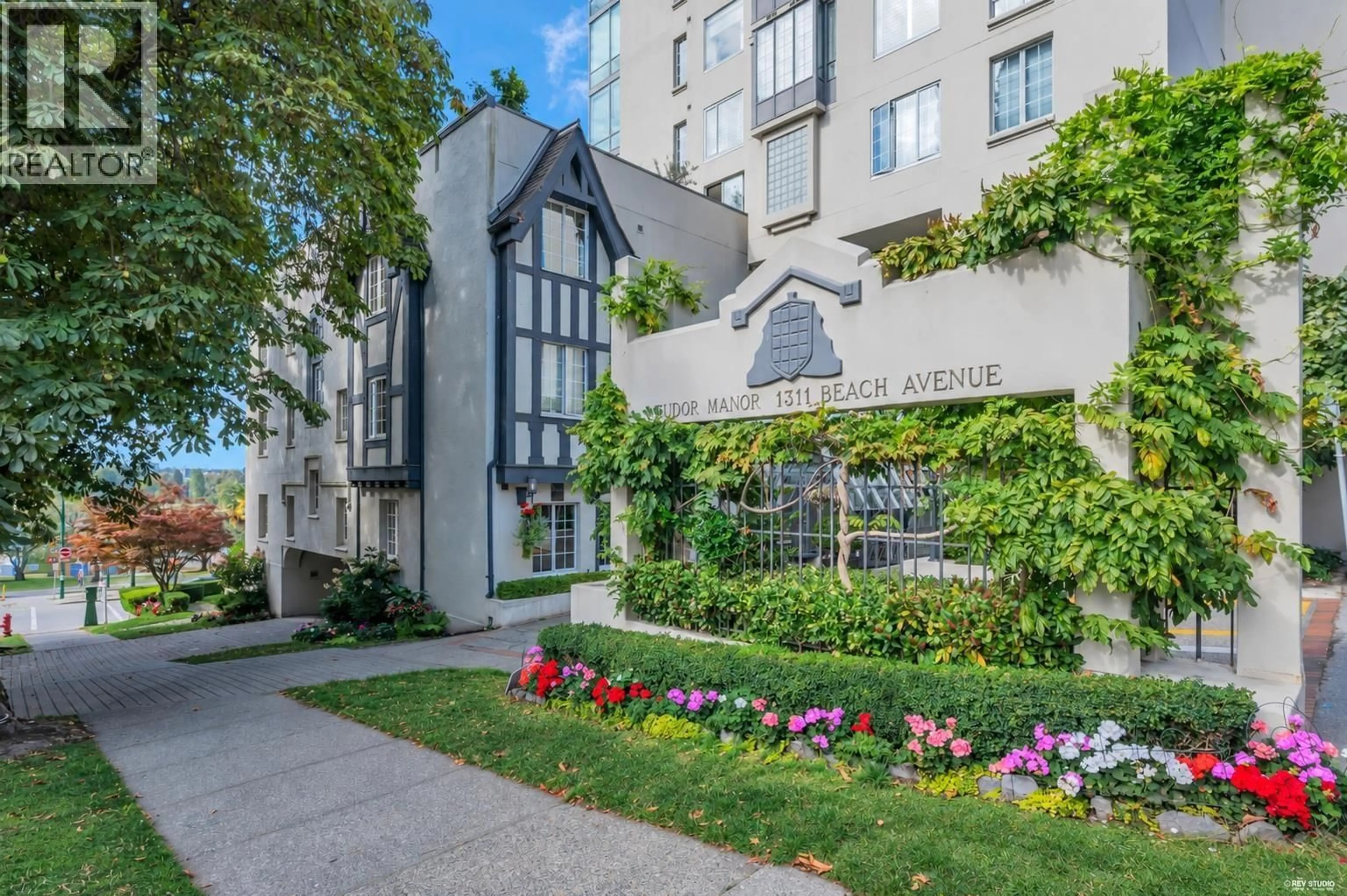 Unknown for 209 - 1311 BEACH AVENUE, Vancouver British Columbia V6E1V6