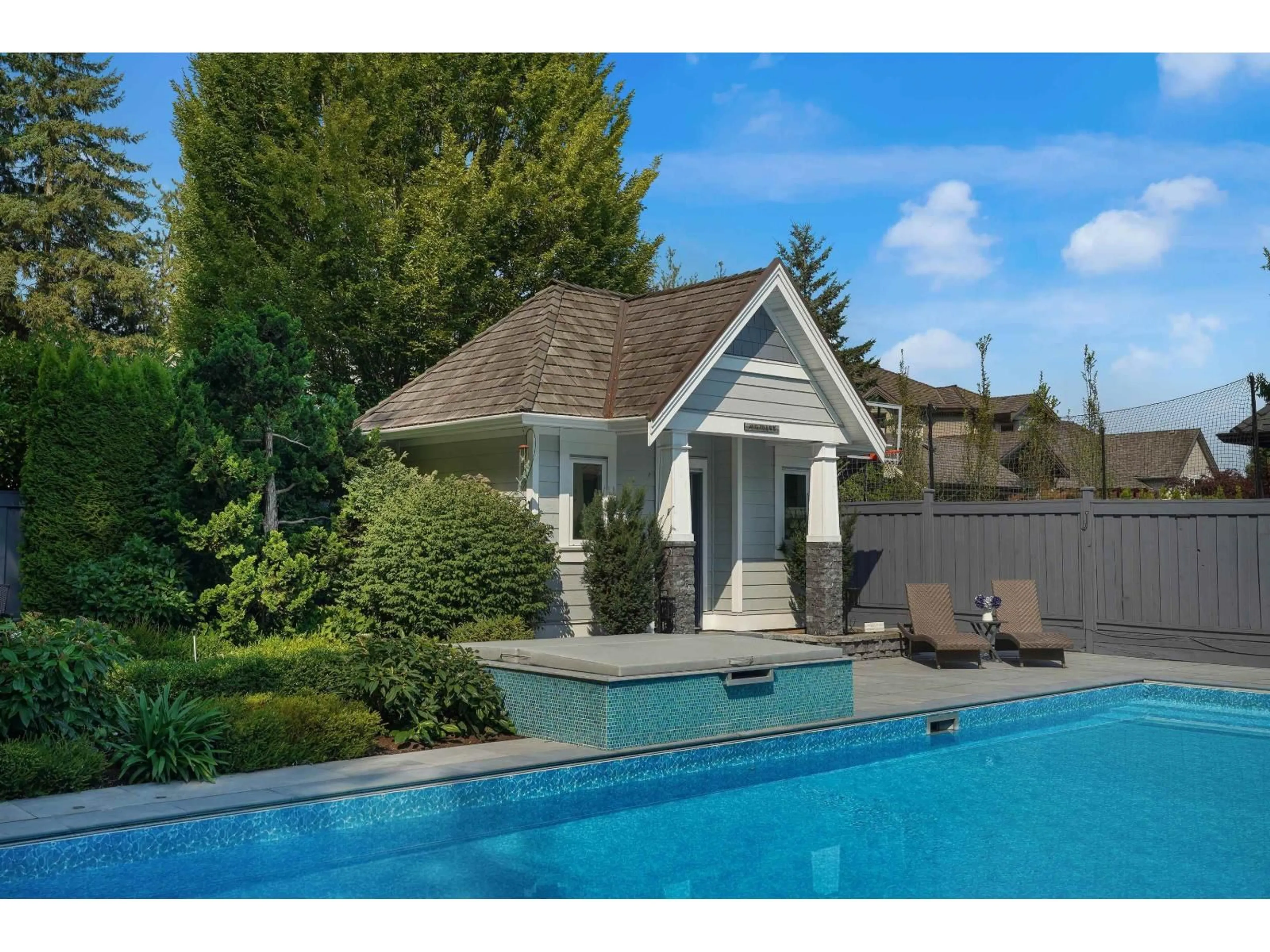 Pool for 3875 156A STREET, Surrey British Columbia V3Z1X4