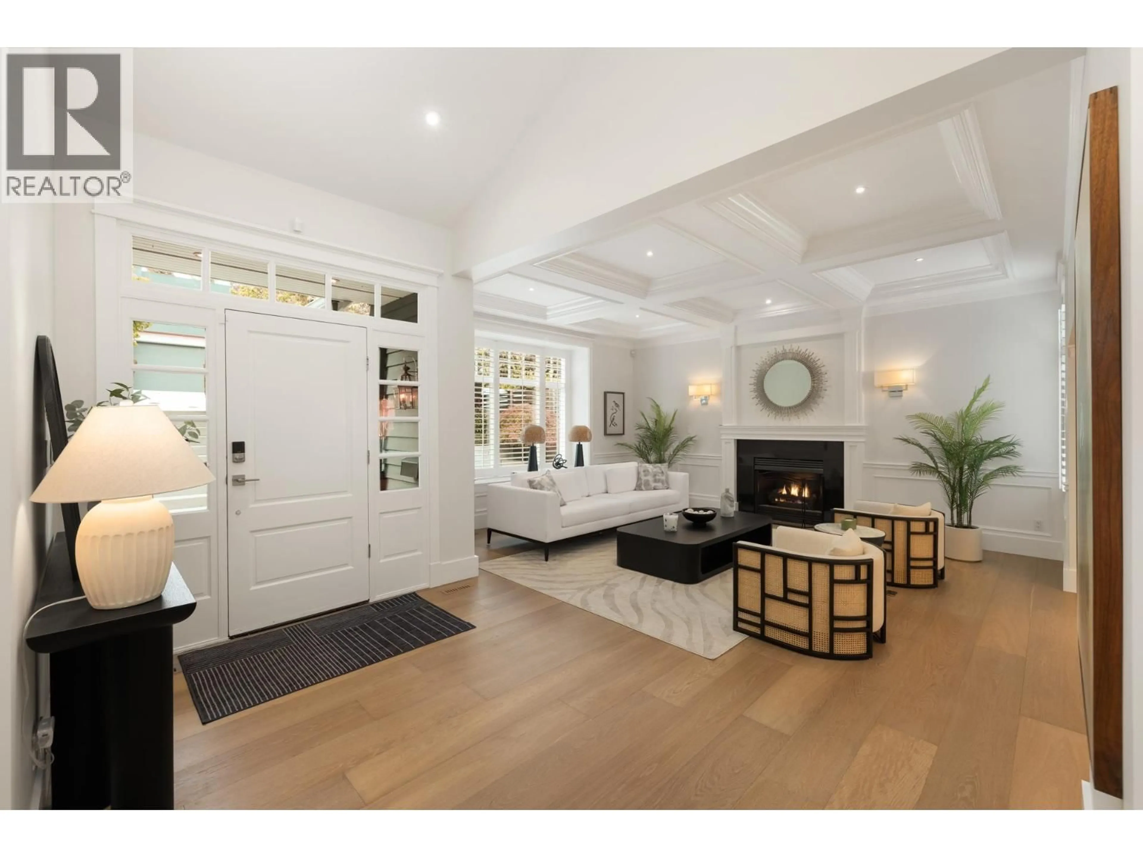 Unknown for 977 MELBOURNE AVENUE, North Vancouver British Columbia V7R1P1