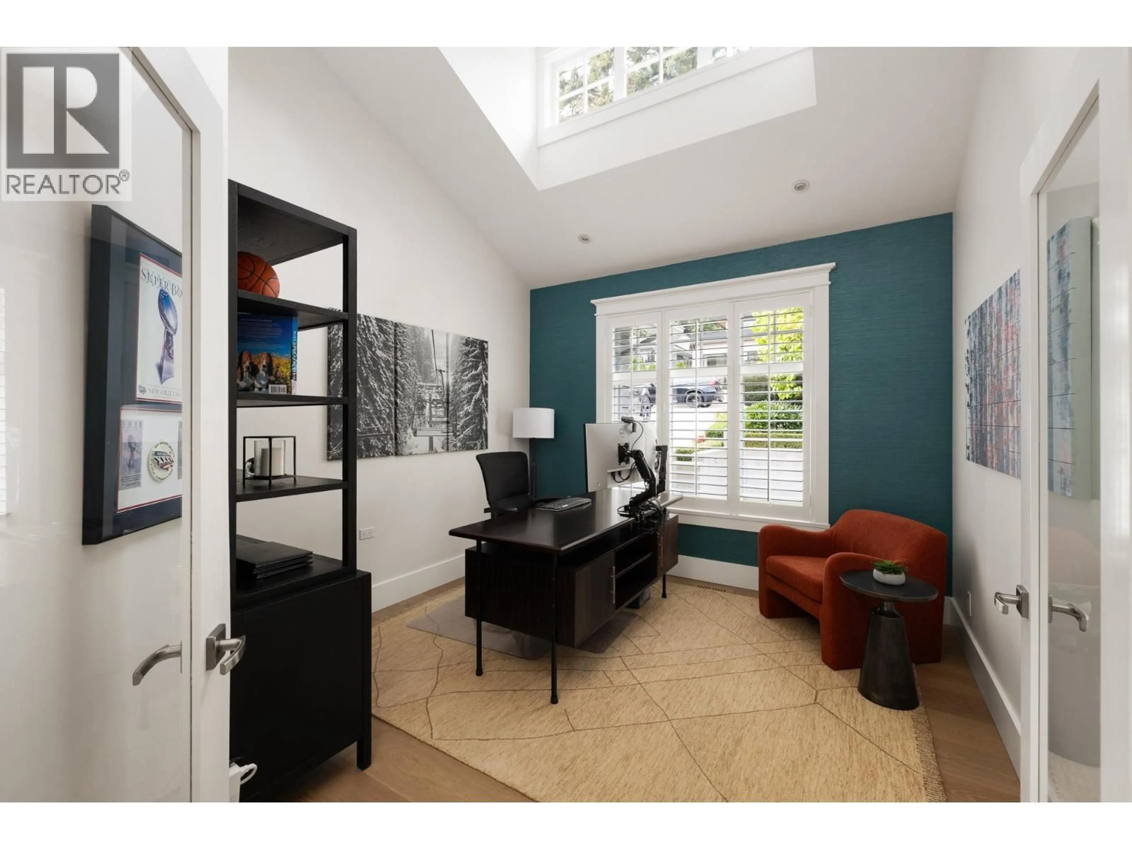 Unknown for 977 MELBOURNE AVENUE, North Vancouver British Columbia V7R1P1