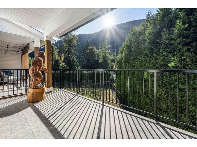 31 - 386 PINE AVENUE, Harrison Hot Springs 2