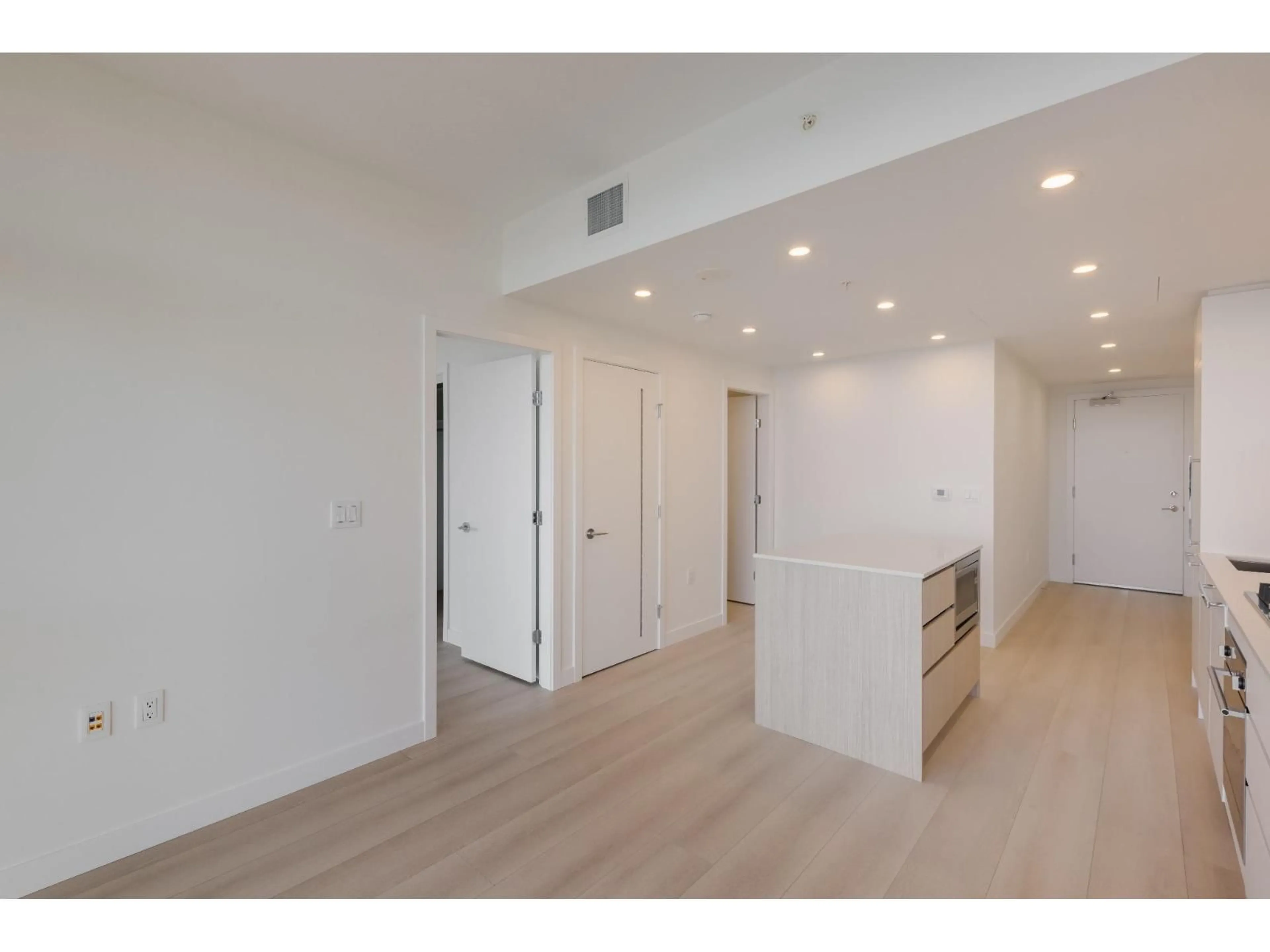 A pic of a room for 3311 - 13573 98A AVENUE AVENUE, Surrey British Columbia V3T0X1