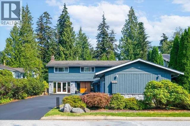 2864 BUSHNELL PLACE, North Vancouver 3