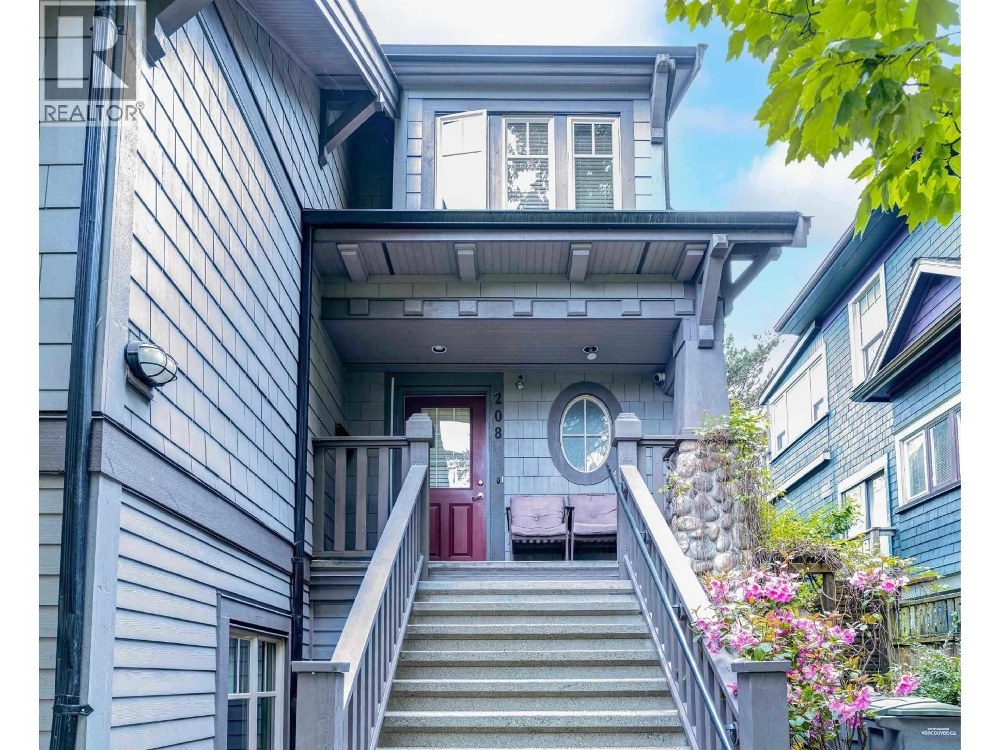 Home with vinyl exterior material, street for 208 13TH AVENUE, Vancouver British Columbia V5Y1V9