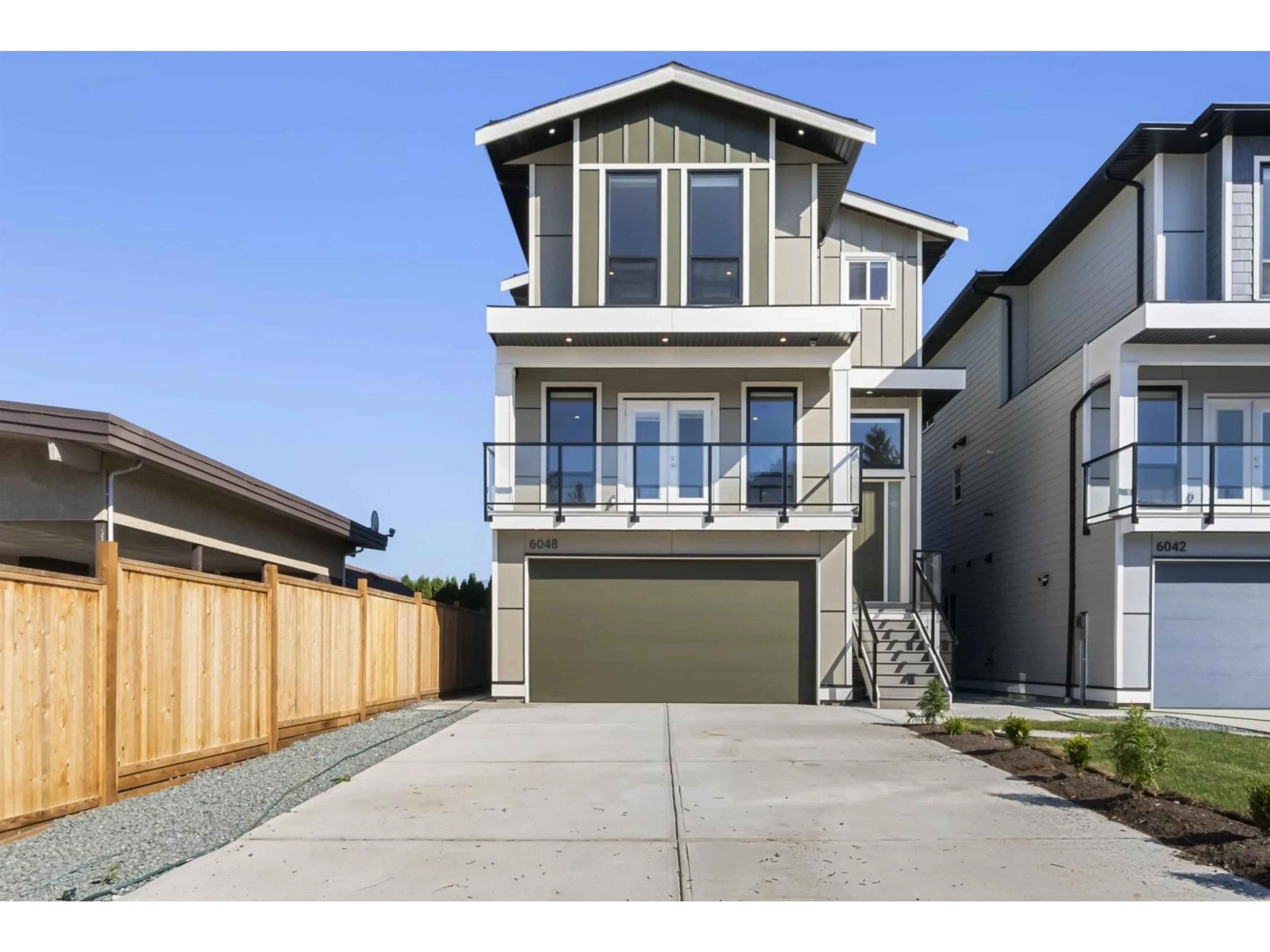 Home with vinyl exterior material, street for 6048 ARLINGTON DRIVE, Chilliwack British Columbia V2R2J6