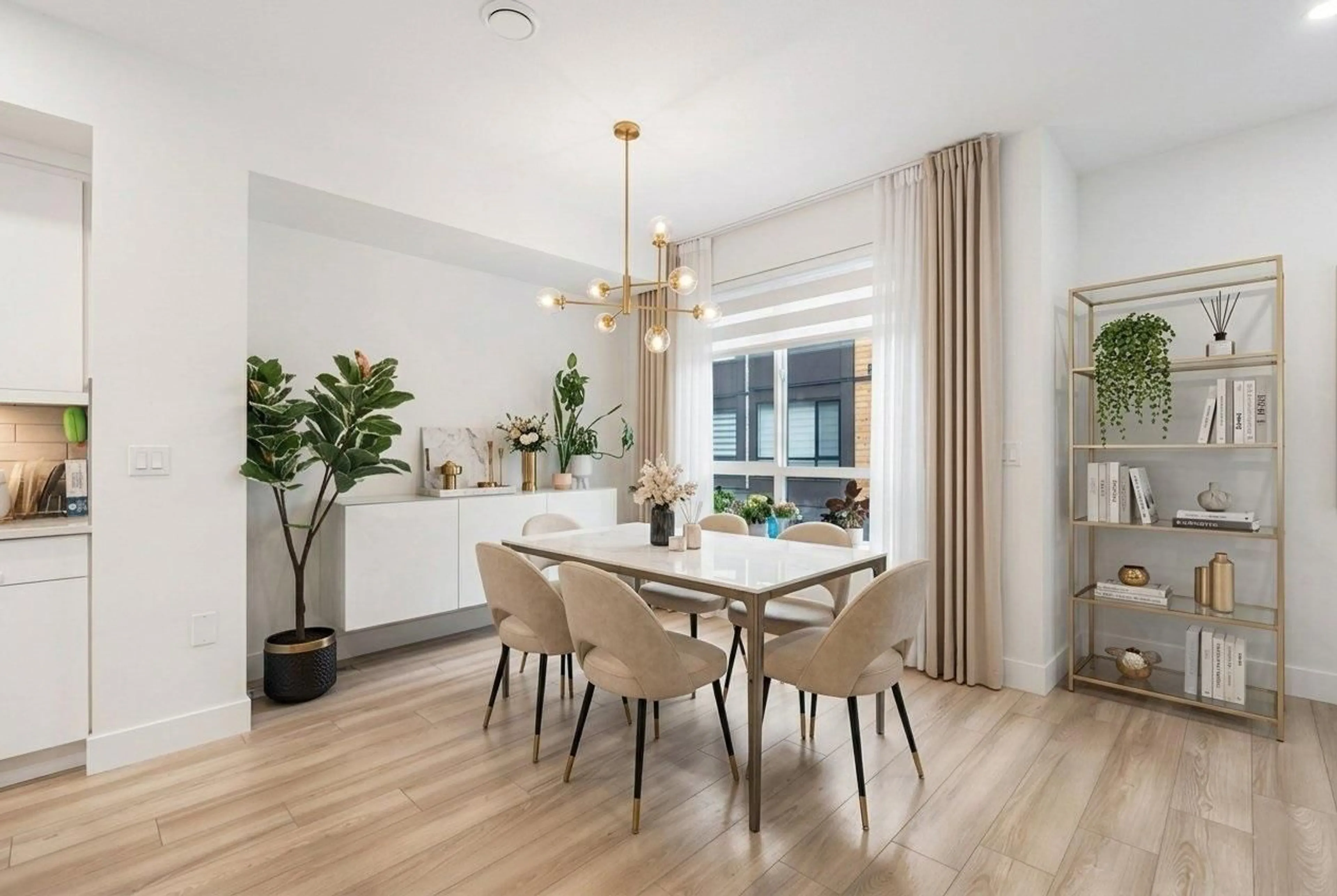 Dining room, wood/laminate floor for 12 - 20559 86 AVENUE, Langley British Columbia V2Y2B6