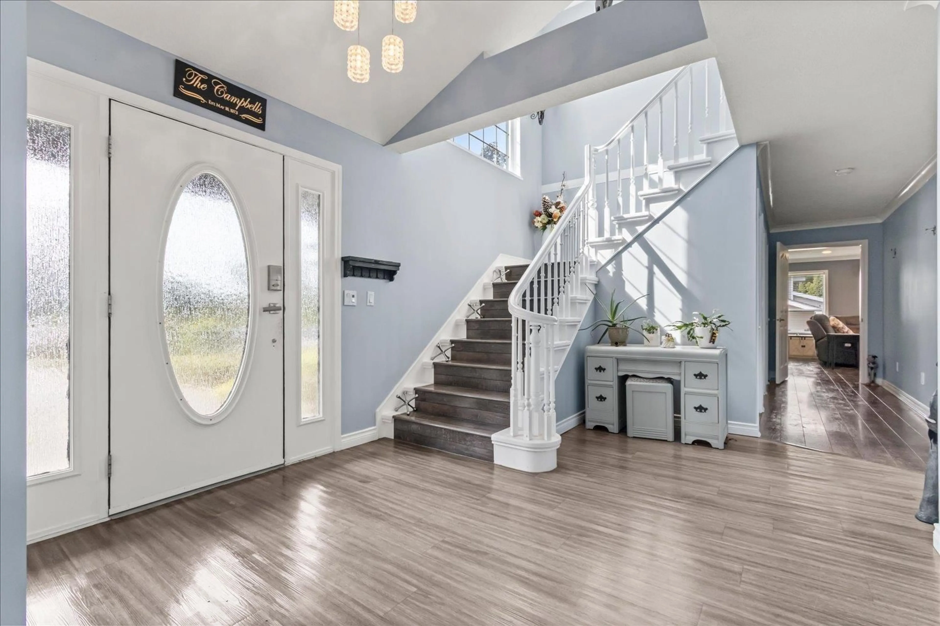 Indoor entryway for 41385 SOUTH SUMAS ROAD, Sardis - Greendale British Columbia V2R4K5