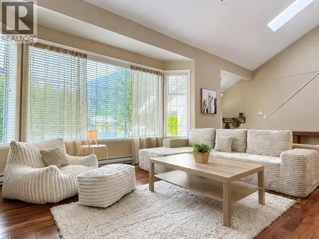 1510 MACDONALD PLACE, Squamish 5