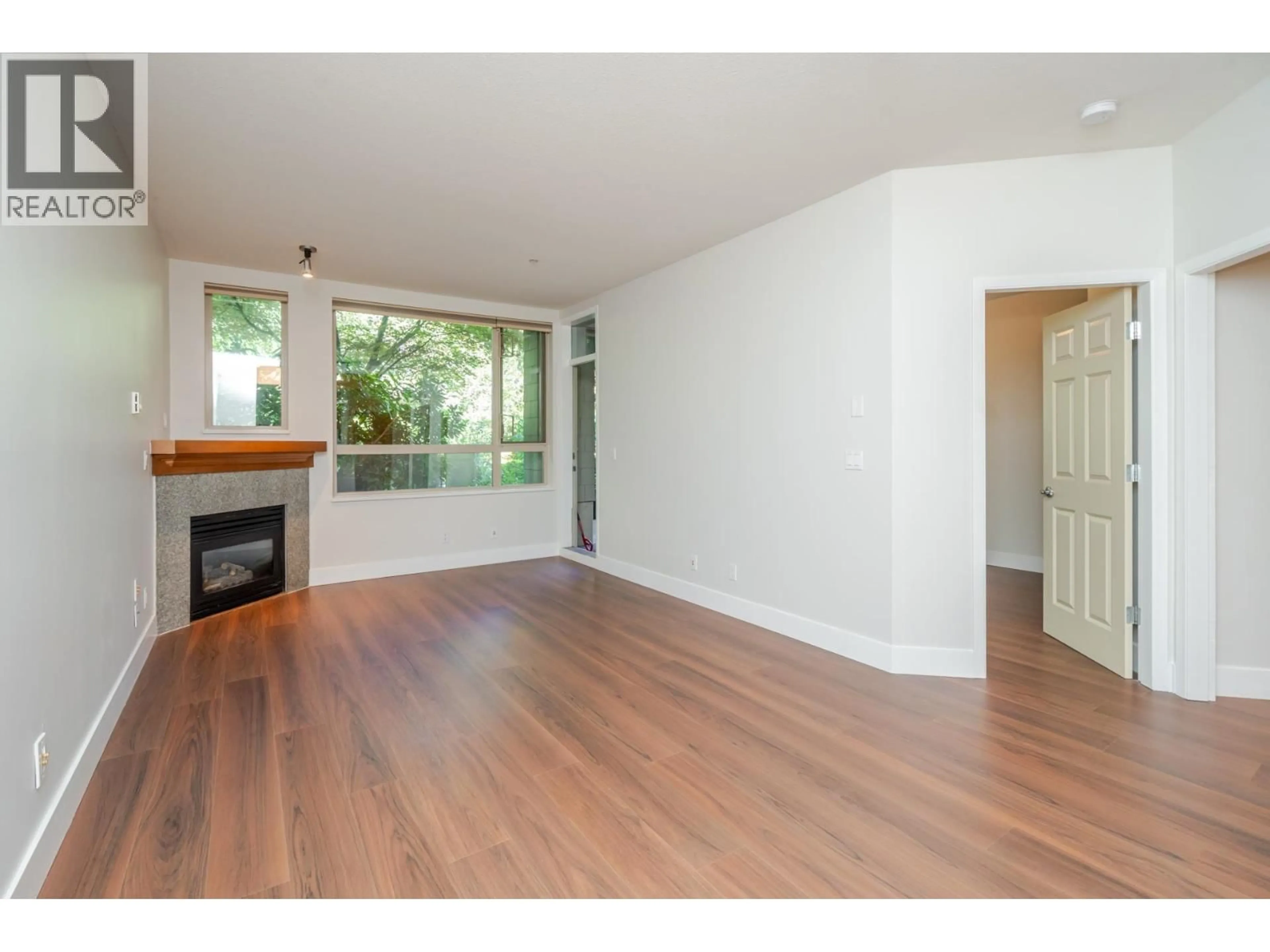 Unknown for 204 - 580 RAVEN WOODS DRIVE, North Vancouver British Columbia V7G2T2