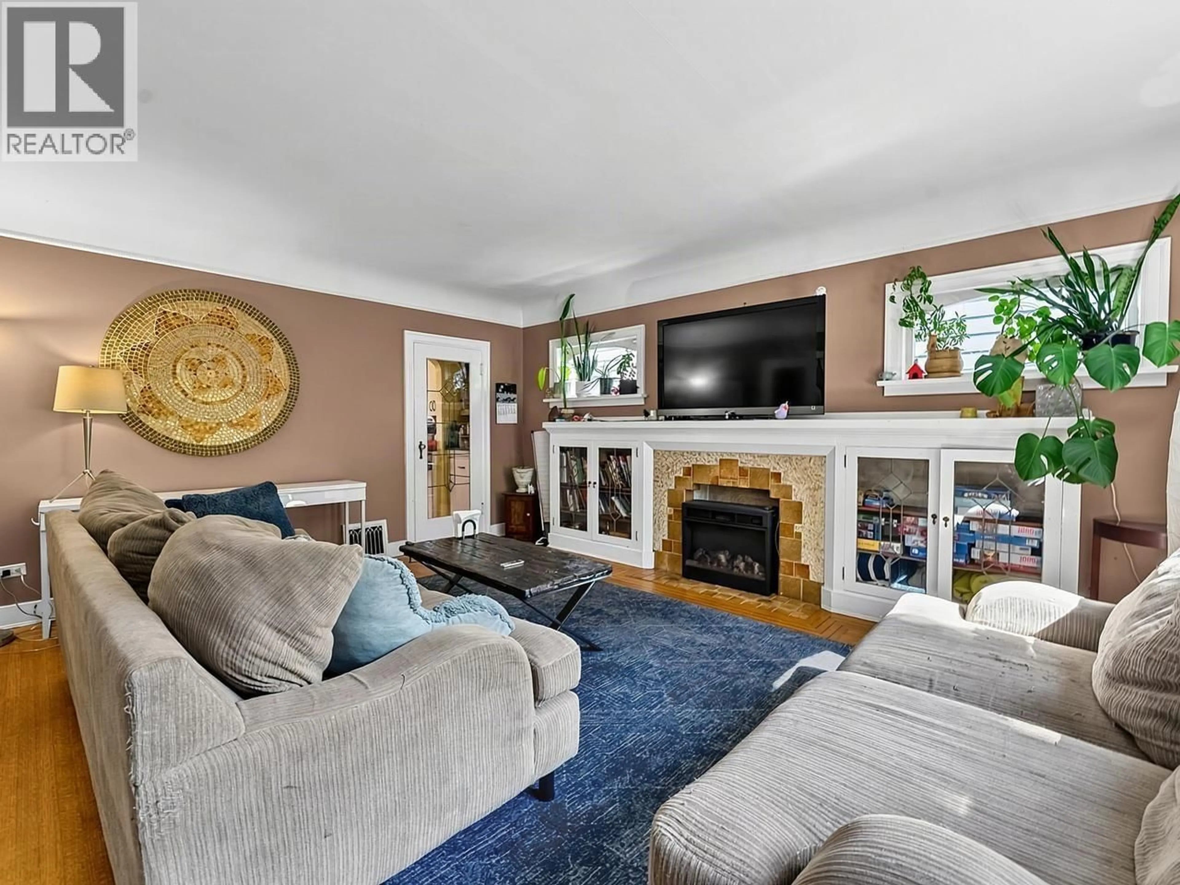Living room with furniture, unknown for 2521 KITCHENER STREET, Vancouver British Columbia V5K3C7