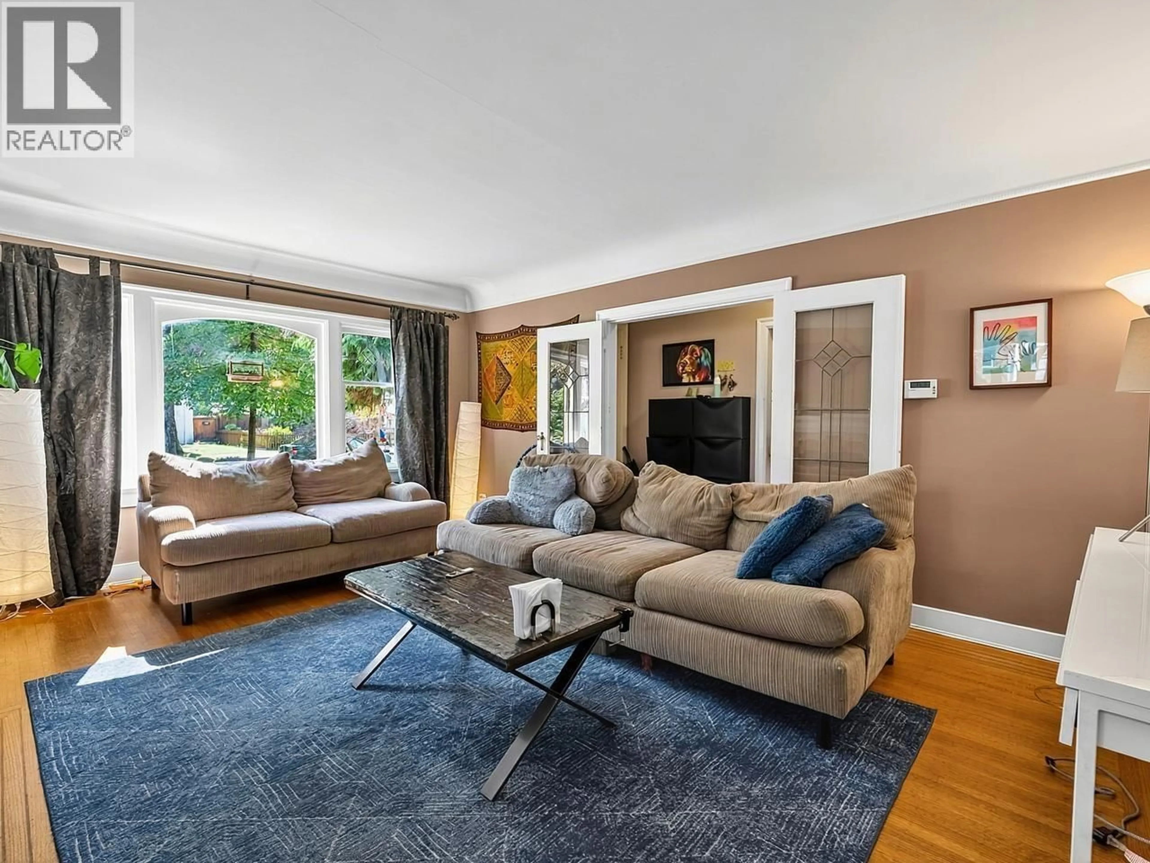 Living room with furniture, unknown for 2521 KITCHENER STREET, Vancouver British Columbia V5K3C7