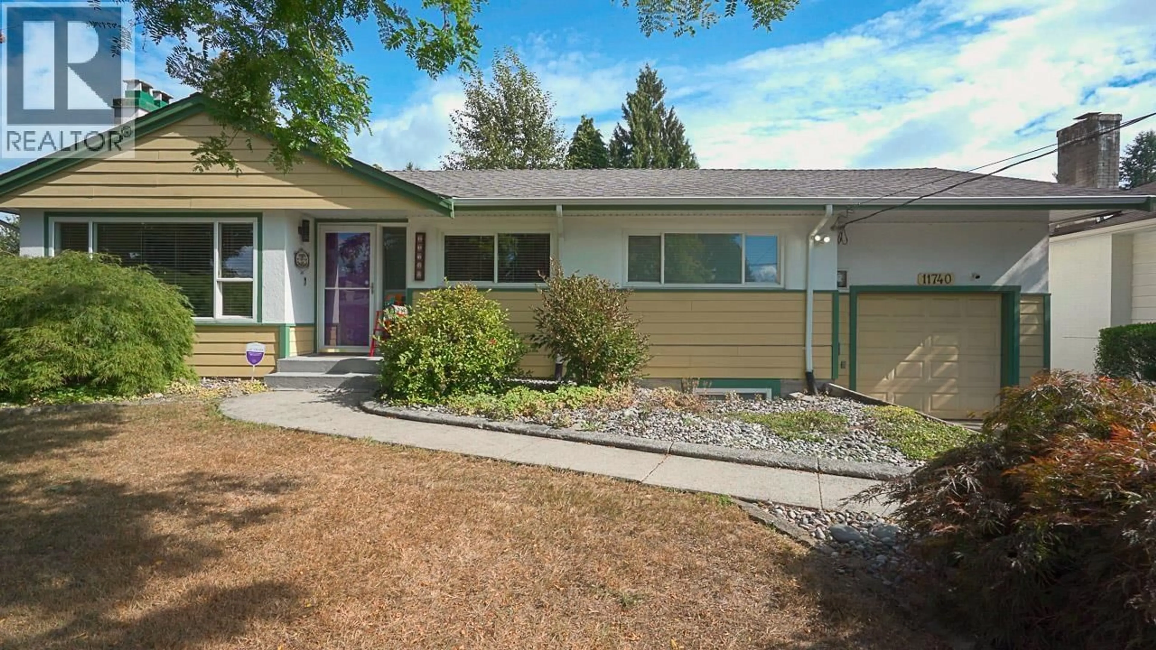 Home with vinyl exterior material, street for 11740 CARSHILL STREET, Maple Ridge British Columbia V2X5P2