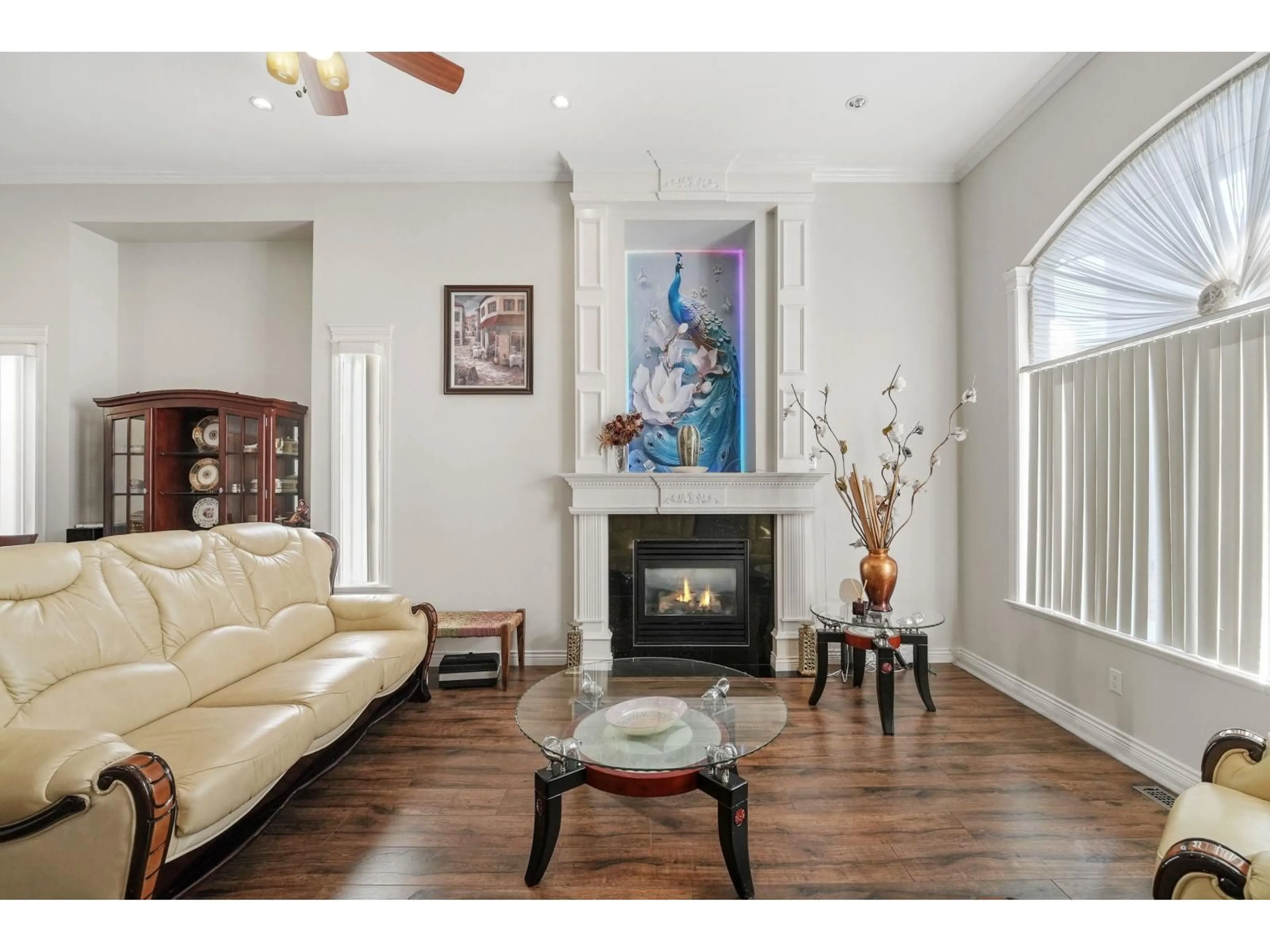 Living room with furniture, unknown for 8032 MELBURN DRIVE, Mission British Columbia V2V2B6