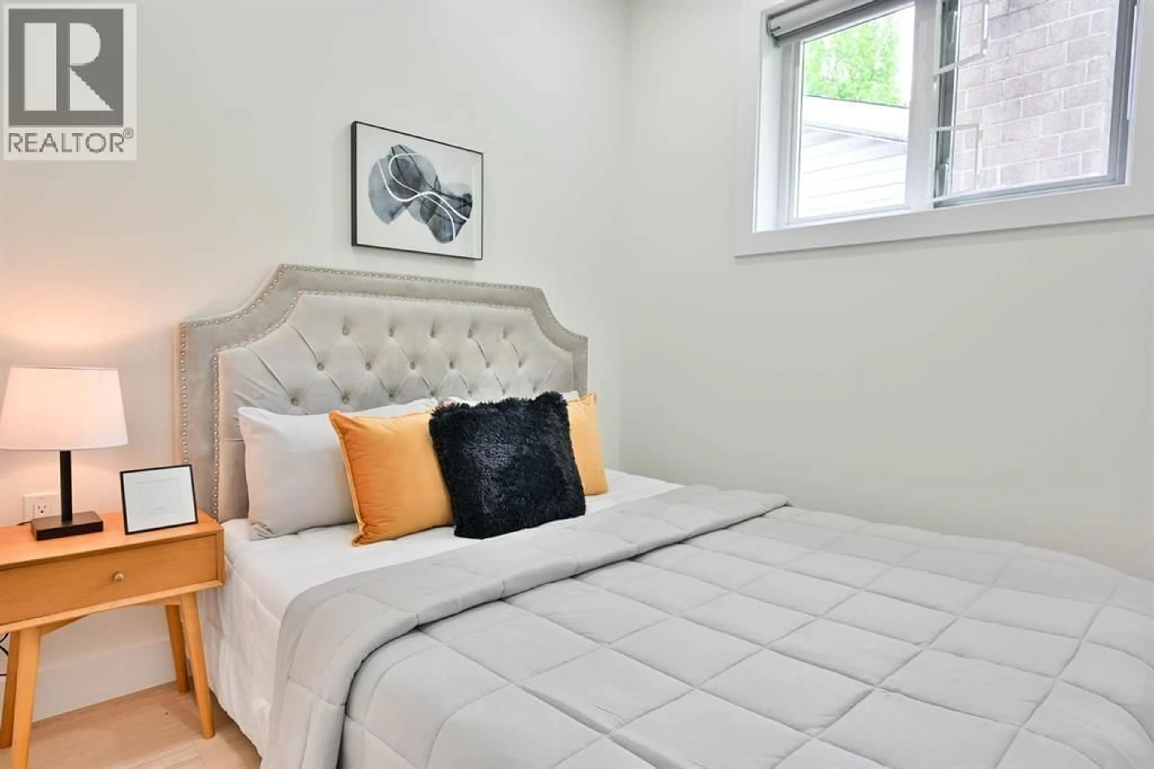 Bedroom with bed, unknown for 1 - 4874 LANARK STREET, Vancouver British Columbia V5N3S2