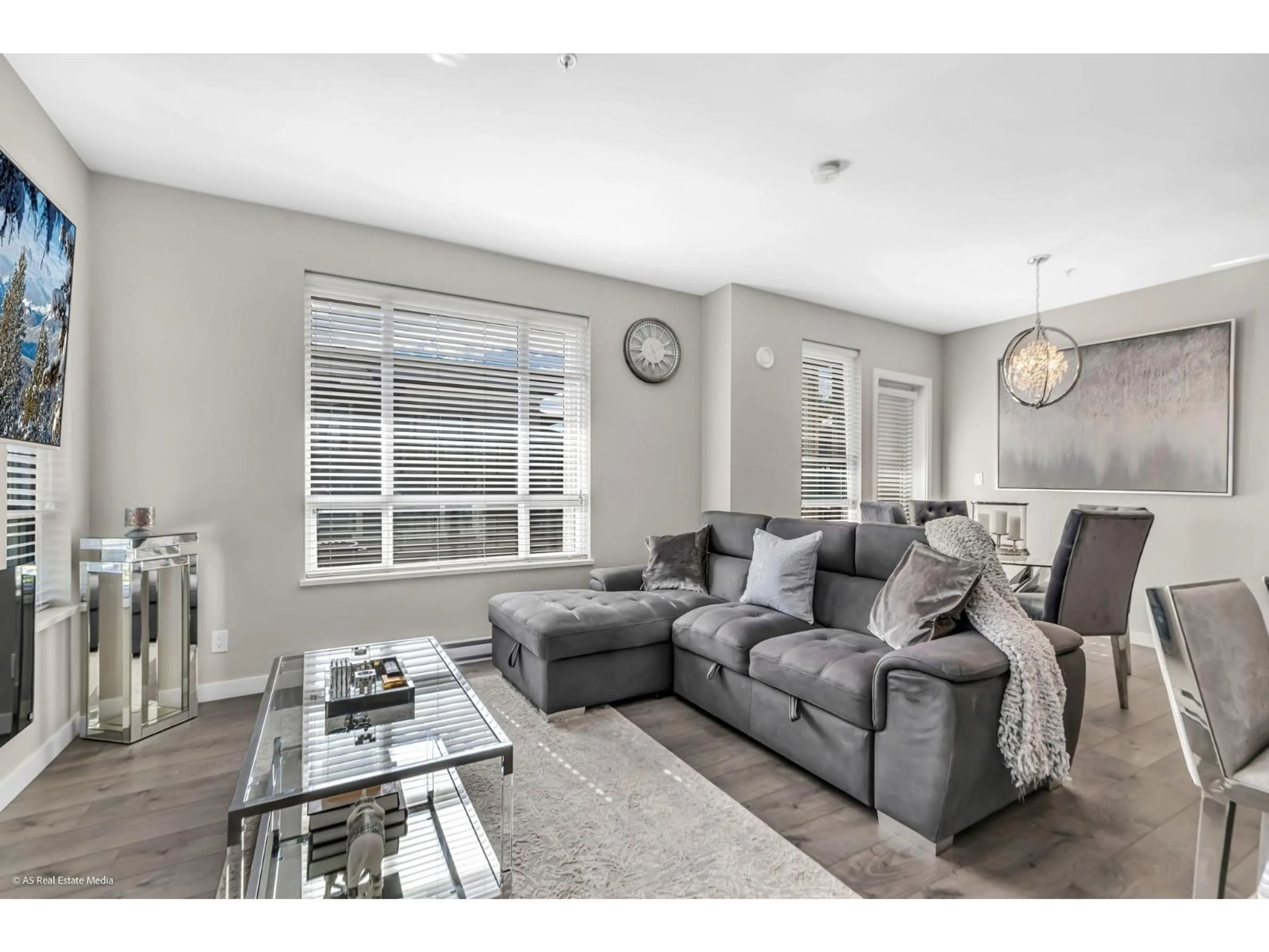 Living room with furniture, unknown for D305 - 20211 66 AVENUE, Langley British Columbia V2Y0L4