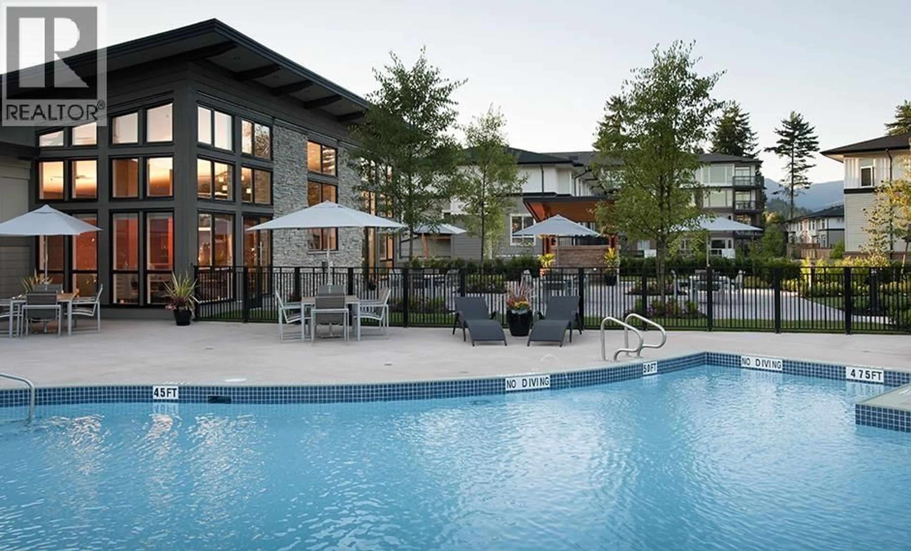 Pool for 112 - 3105 LINCOLN AVENUE, Coquitlam British Columbia V3B0E1