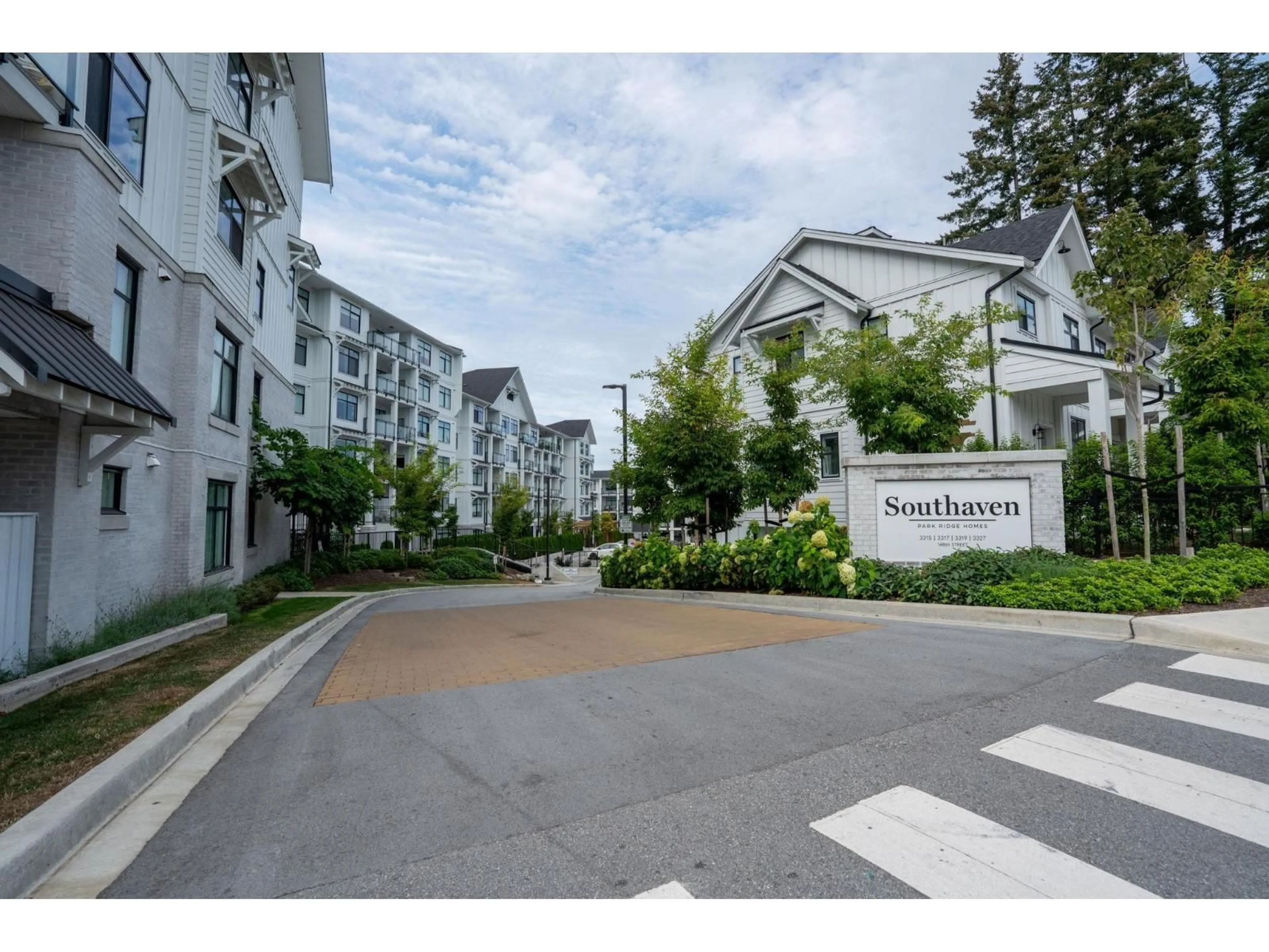 Unknown for 509 - 3317 148 STREET, Surrey British Columbia V4P0H9