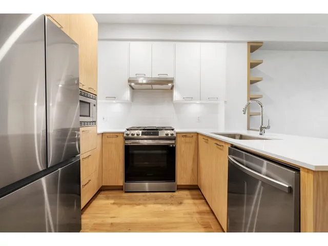 509 - 3317 148 STREET, Surrey 2