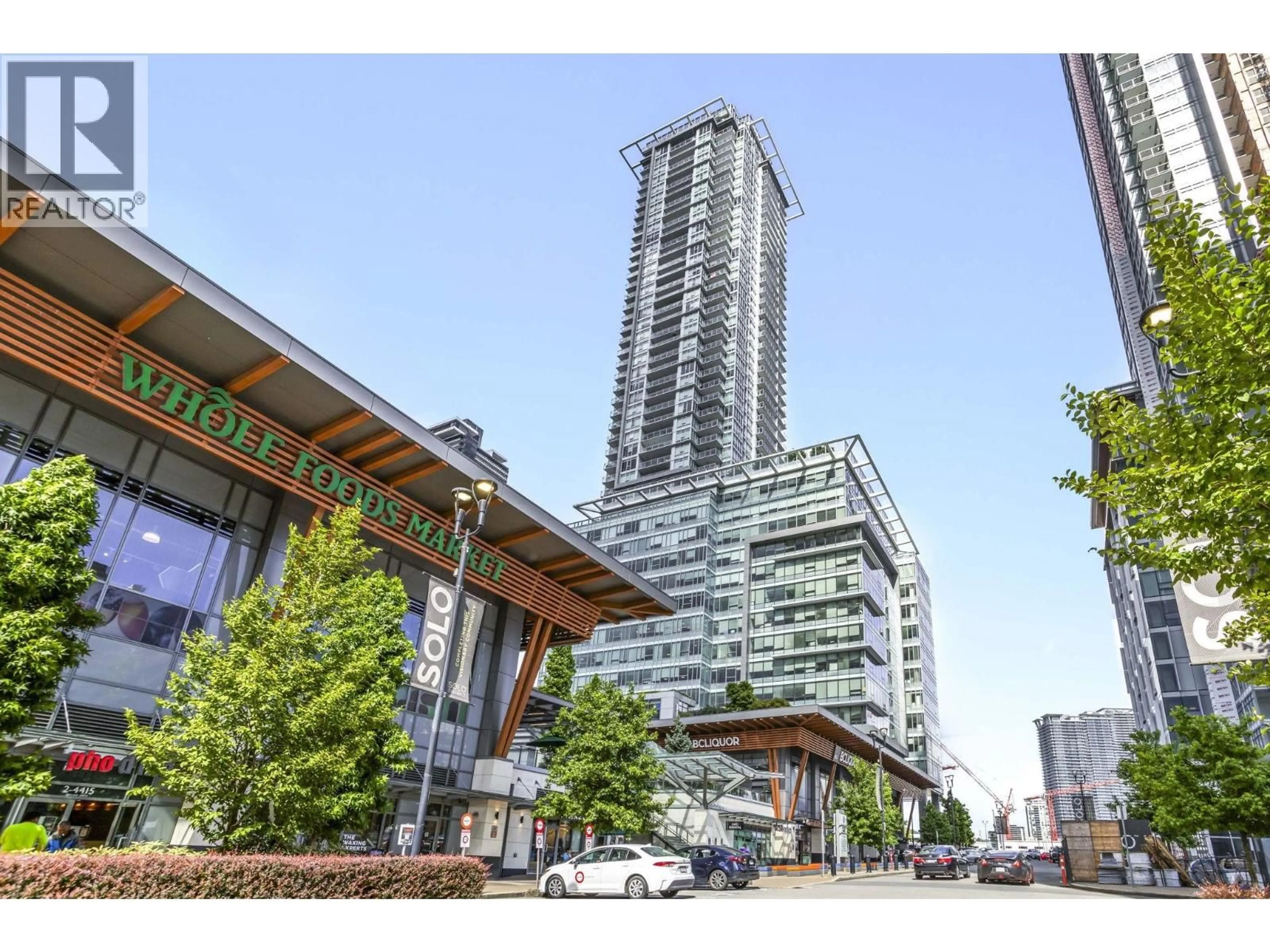 Indoor foyer for 2602 - 4485 SKYLINE DRIVE, Burnaby British Columbia V5C0J2