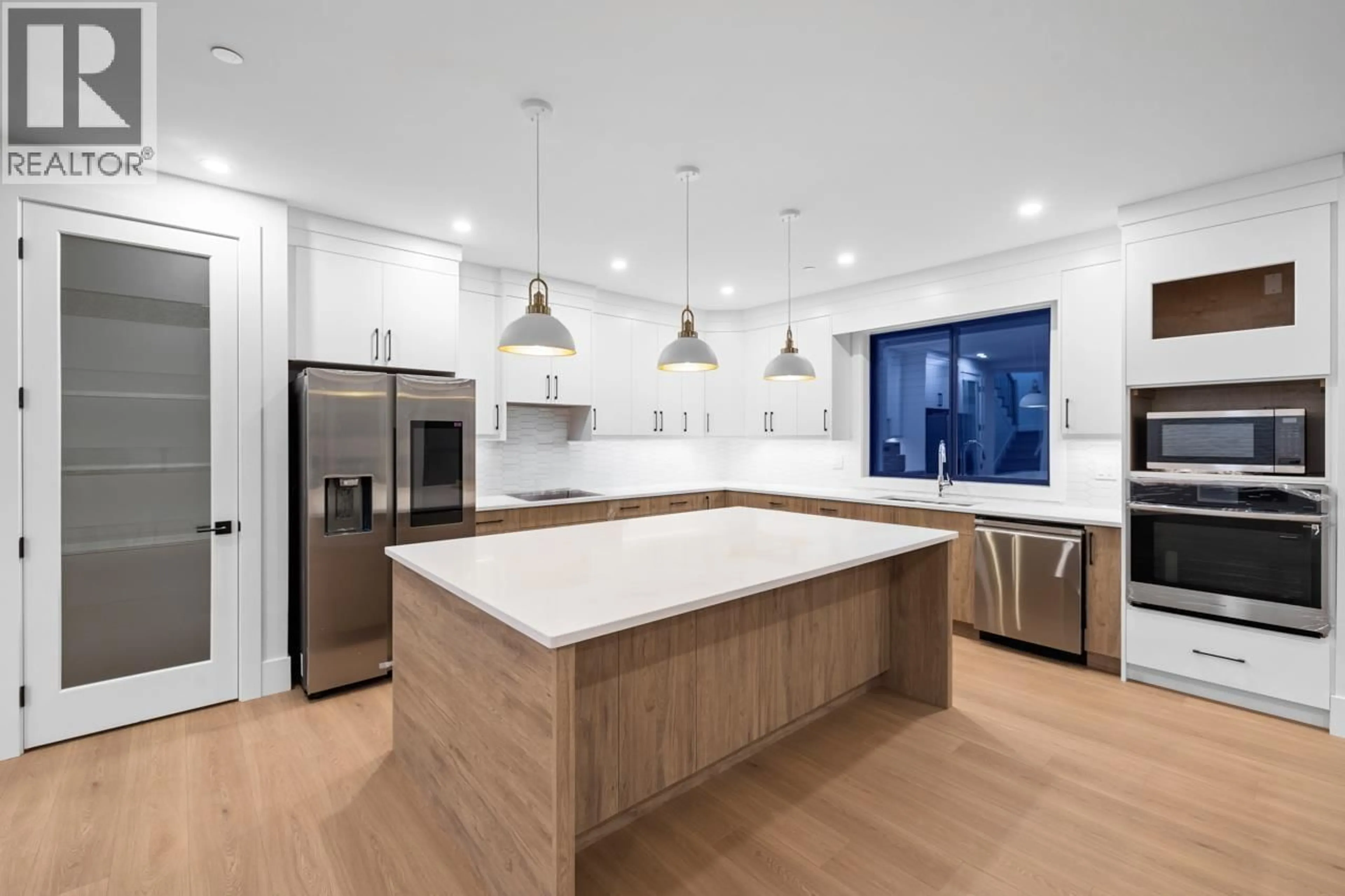 Open concept kitchen, unknown for 10545 MCVEETY STREET, Maple Ridge British Columbia V2W0K3