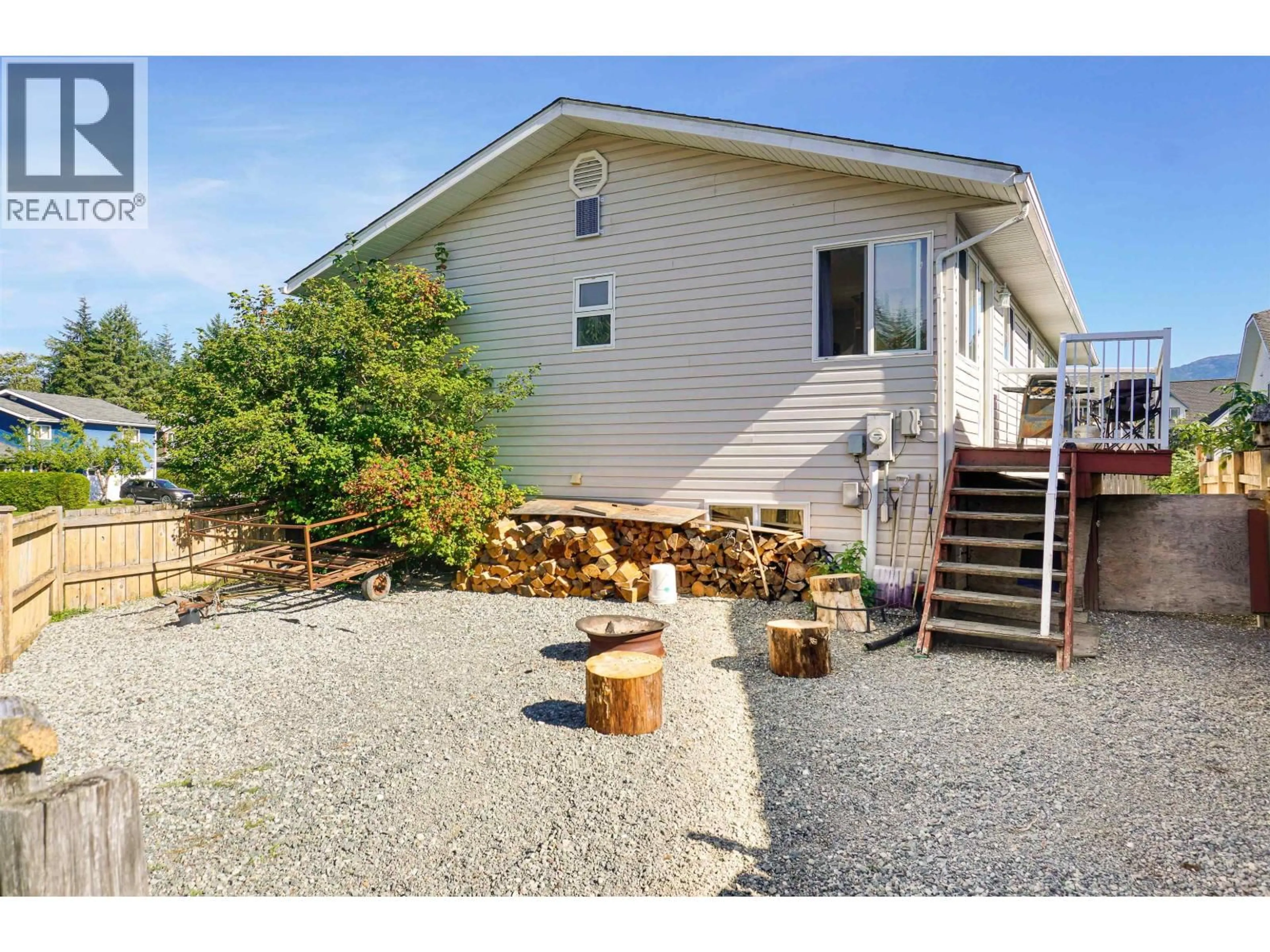 Home with vinyl exterior material, water/lake/river/ocean view for 39 BANYAY STREET, Kitimat British Columbia V8C2P5