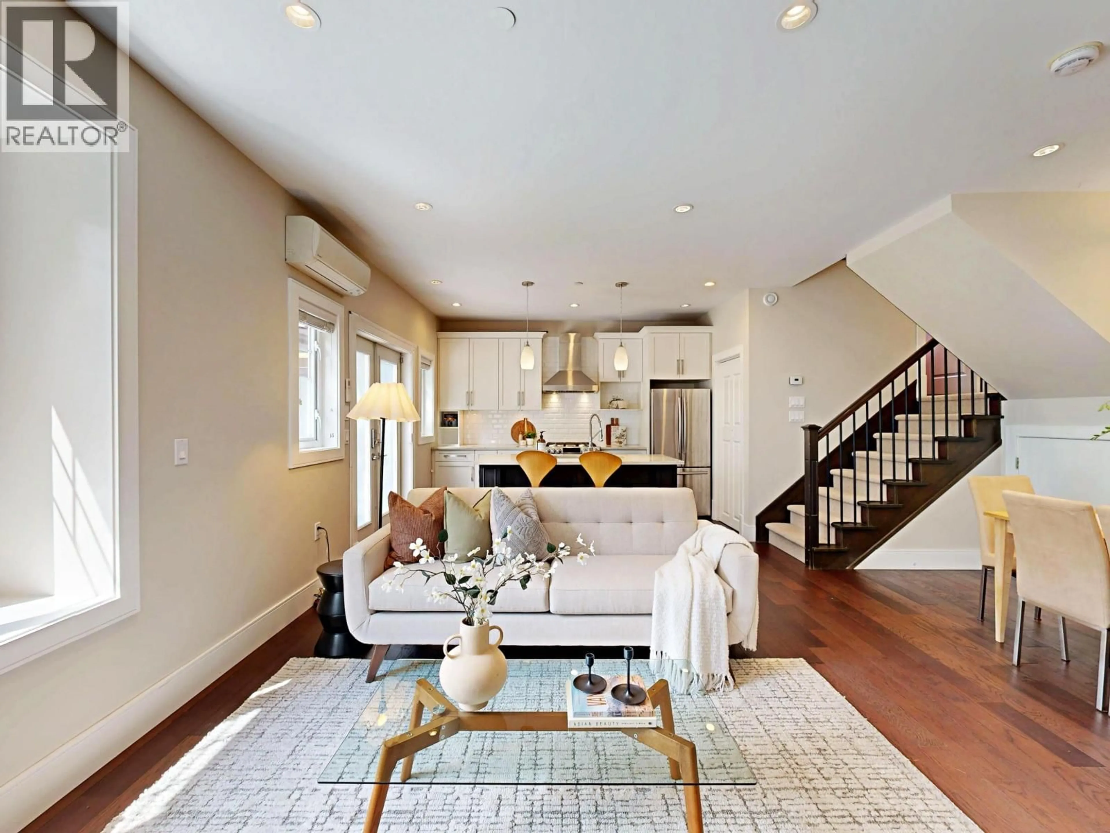 Living room with furniture, unknown for 1338 23RD AVENUE, Vancouver British Columbia V5V1Z2