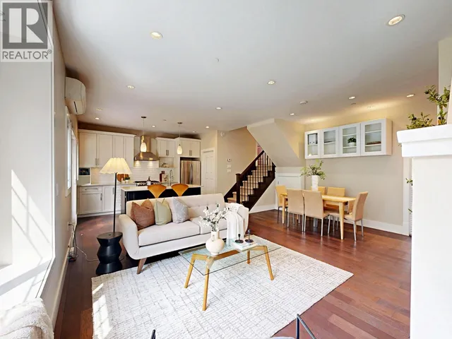 1338 23RD AVENUE, Vancouver 5