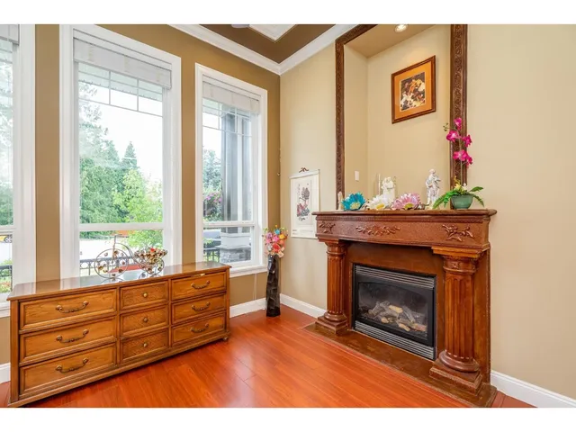 16492 104A AVENUE, Surrey 5