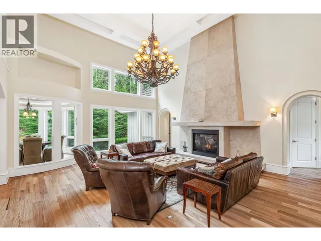 320 FORESTVIEW LANE, Anmore 2