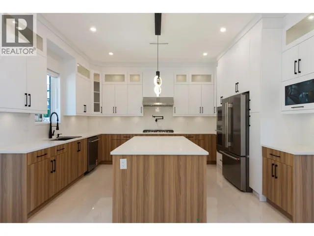 5972/74 BARNACLE STREET, Sechelt 4