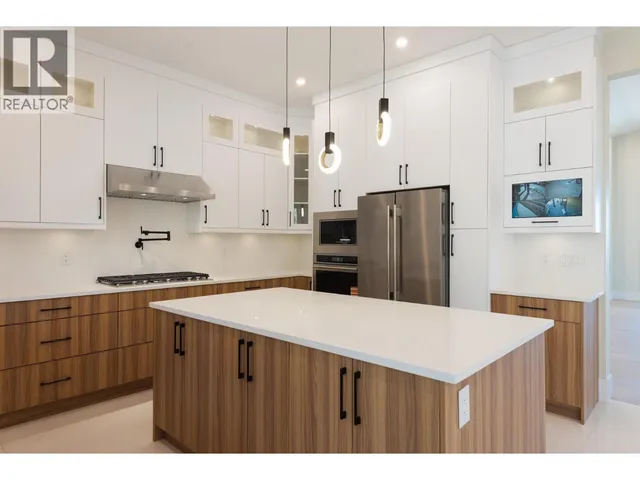 5972/74 BARNACLE STREET, Sechelt 5