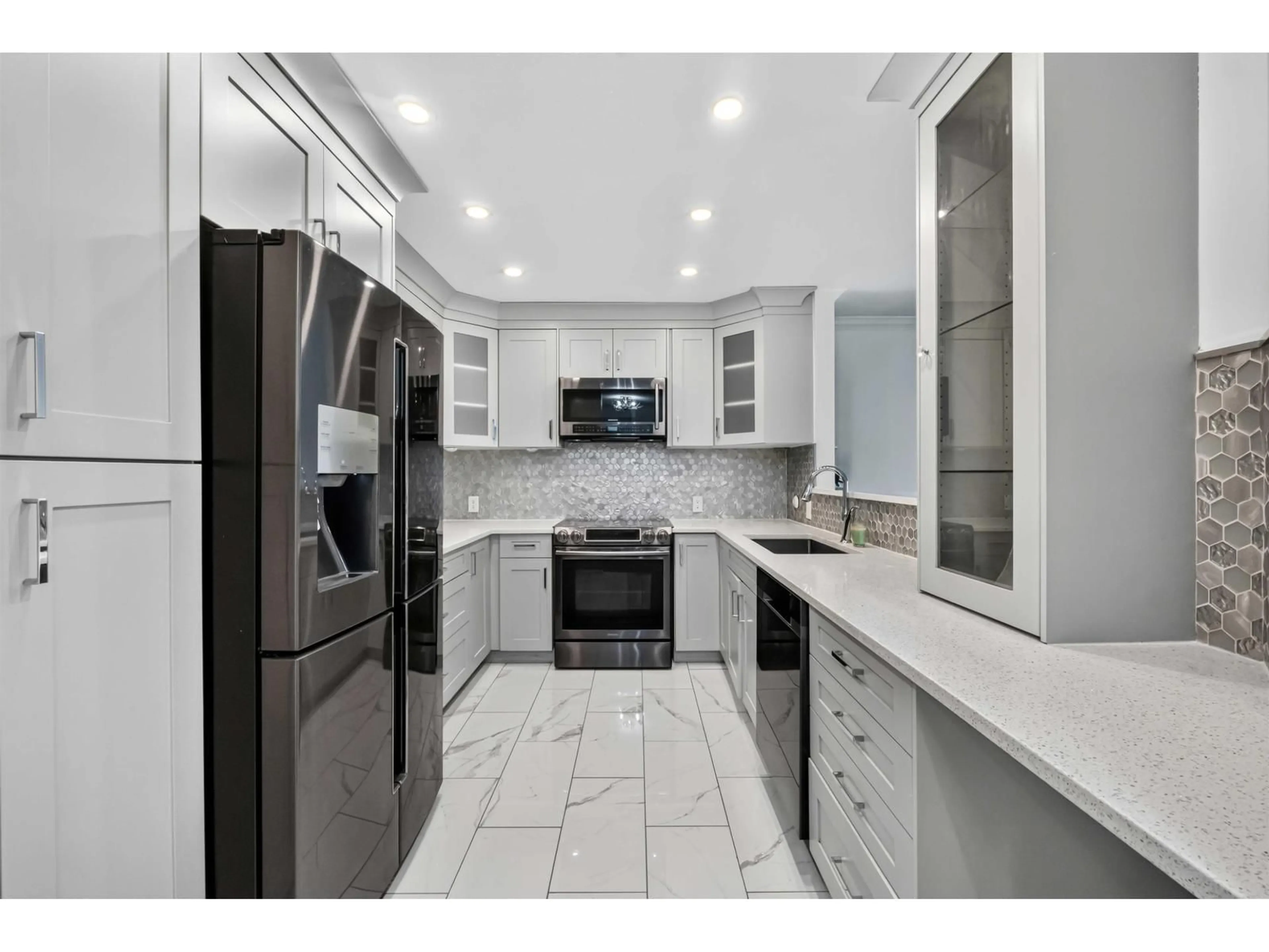 Unknown for 404 - 13680 84 AVENUE, Surrey British Columbia V3W0T6