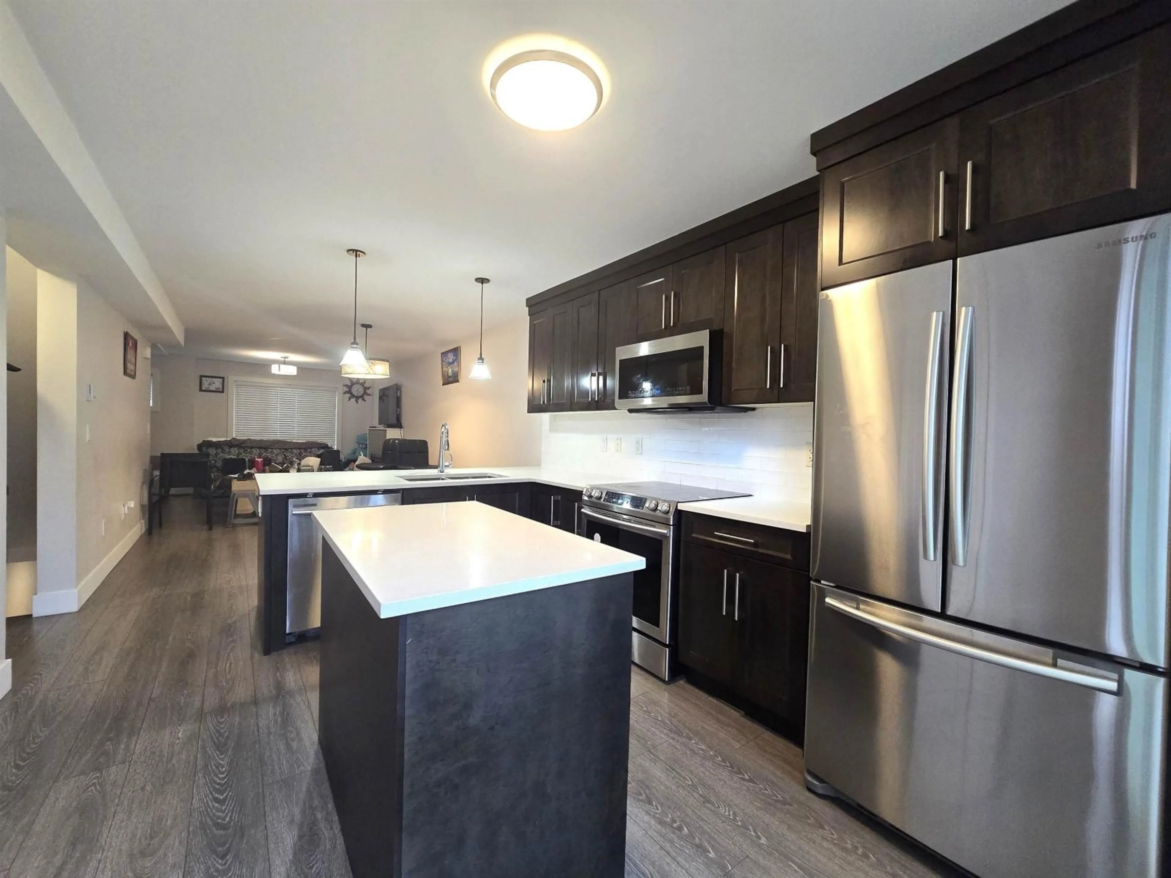 Open concept kitchen, unknown for 11 - 32138 GEORGE FERGUSON WAY, Abbotsford British Columbia V2T0G8