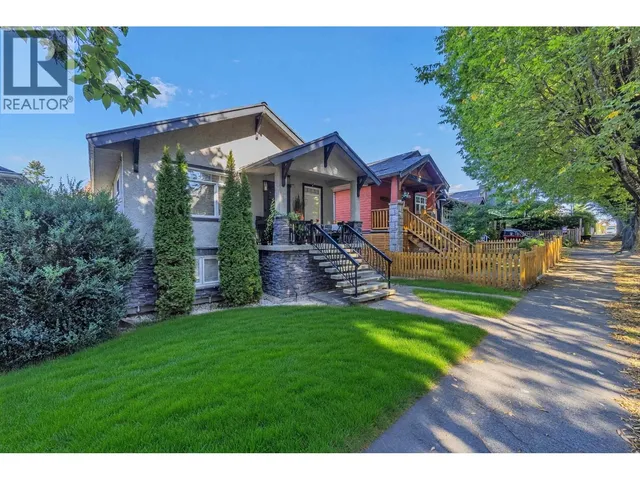 2317 GRAVELEY STREET, Vancouver 3