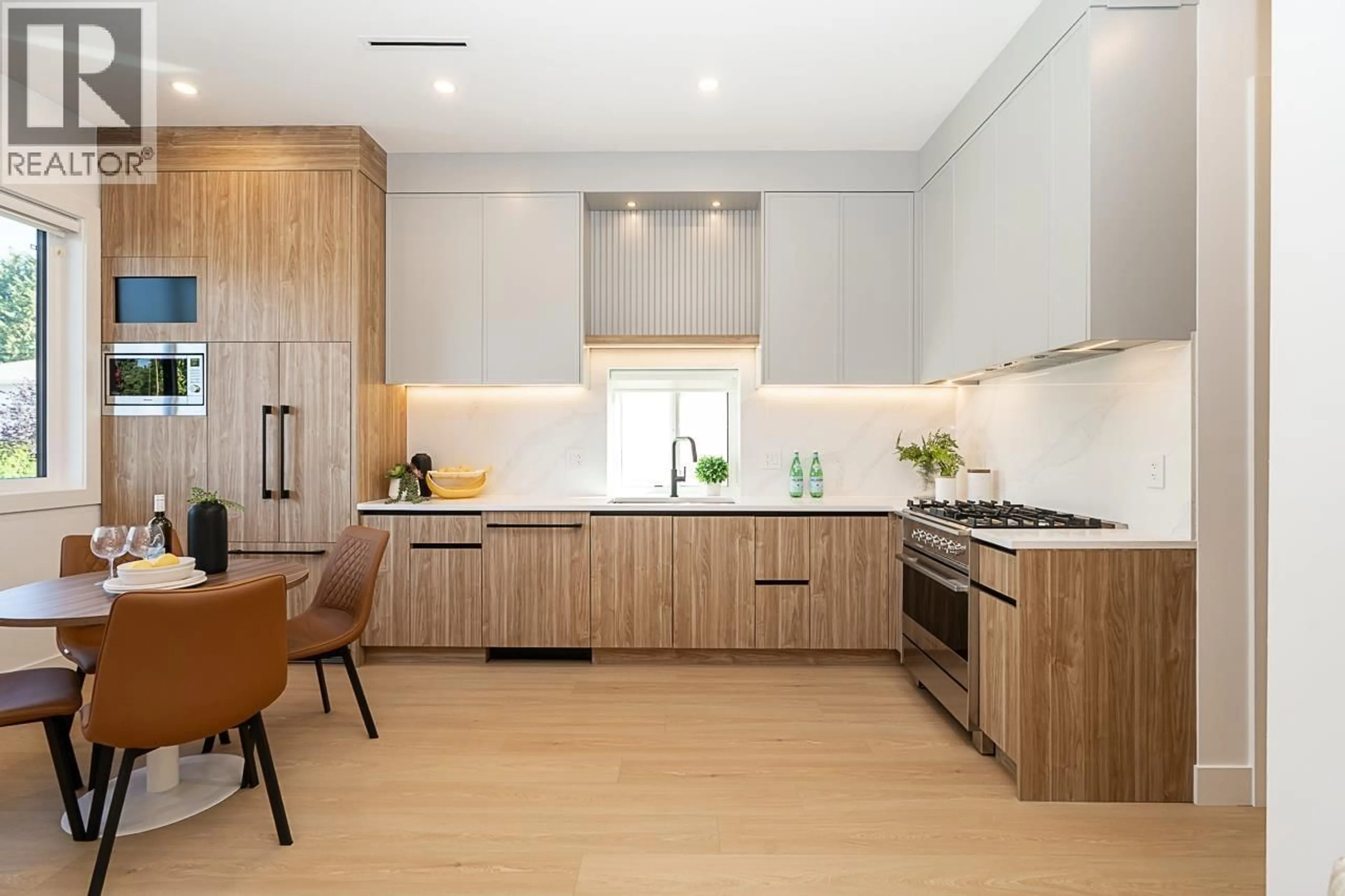 Contemporary kitchen, wood/laminate floor for 2 - 3940 ETON STREET, Burnaby British Columbia V5C1J5